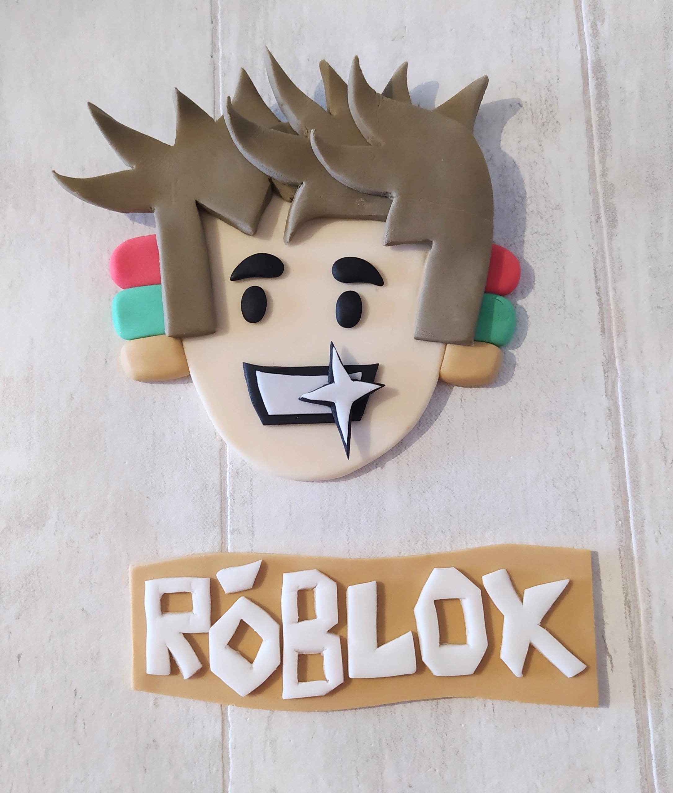 Levně Roblox velká figurka nápis 2D Sada dekorací na dort z cukrové hmoty