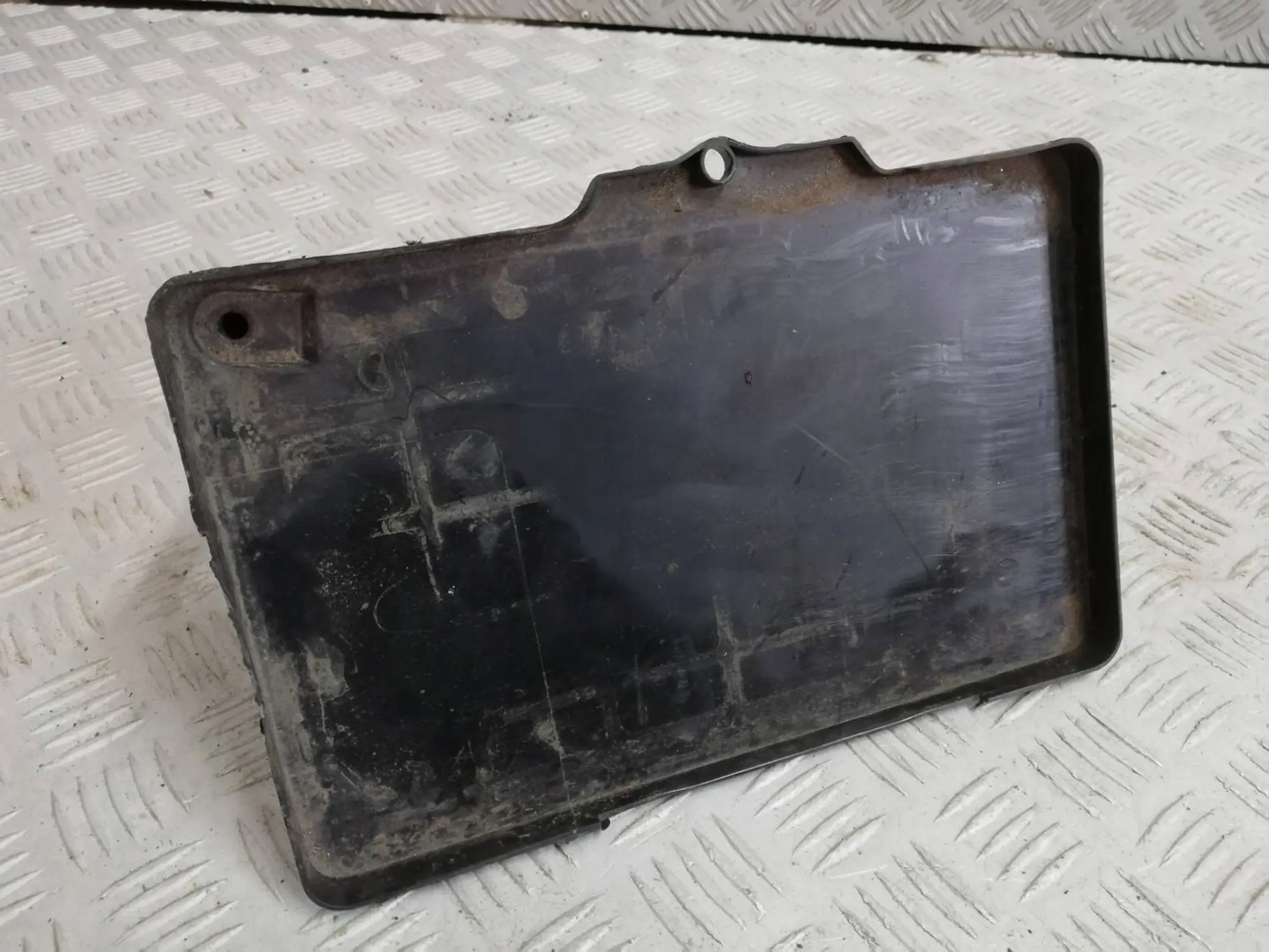 Jeep Renegade PODSTAWA AKUMULATORA Typ samochodu 4x4/SUV