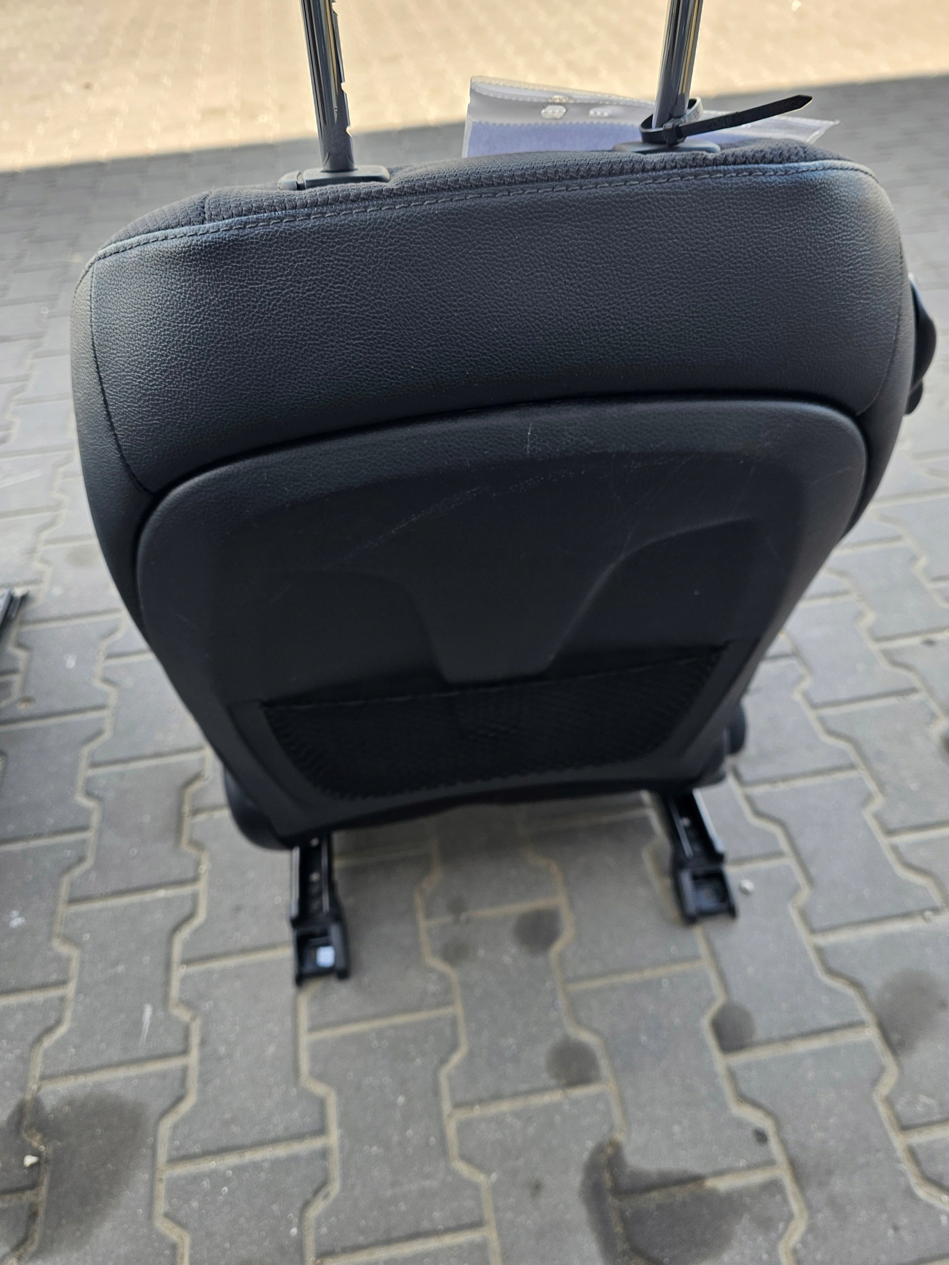 HYUNDAI I30 II 3D seats
