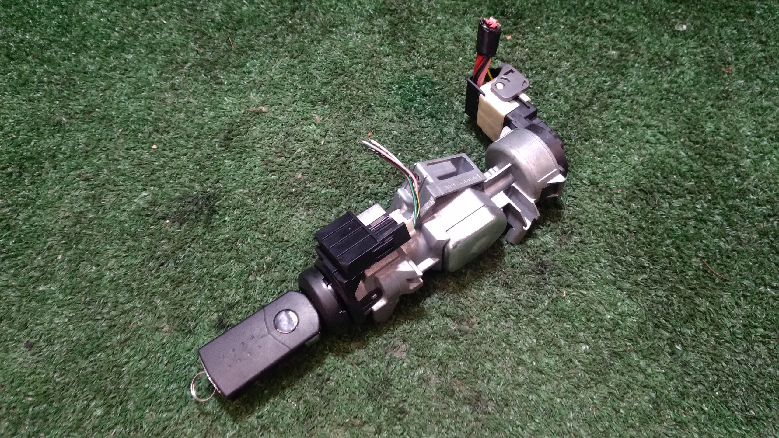 ignition Z KLUCZYKIEM MAZDA 3 3M513F880AC