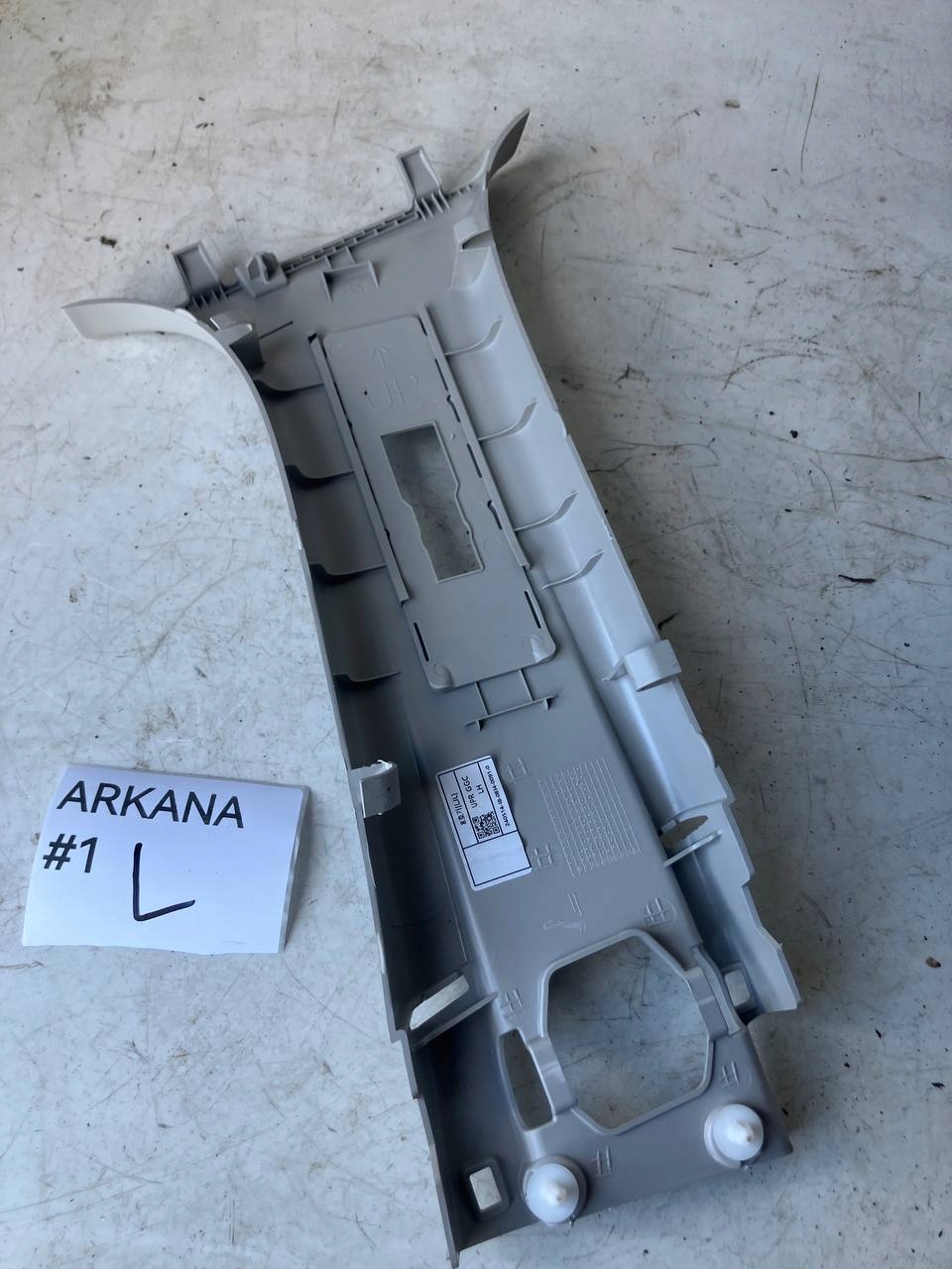 cover SLUPKA SRODKOWEGO left GORA RENAULT ARKANA