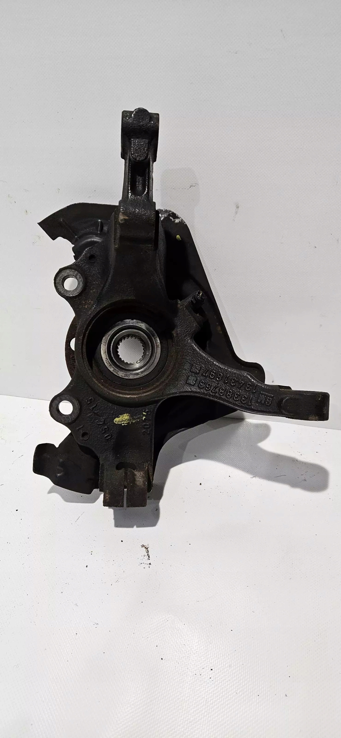 поворотный кулак opel ADAM 12-19 1.2b