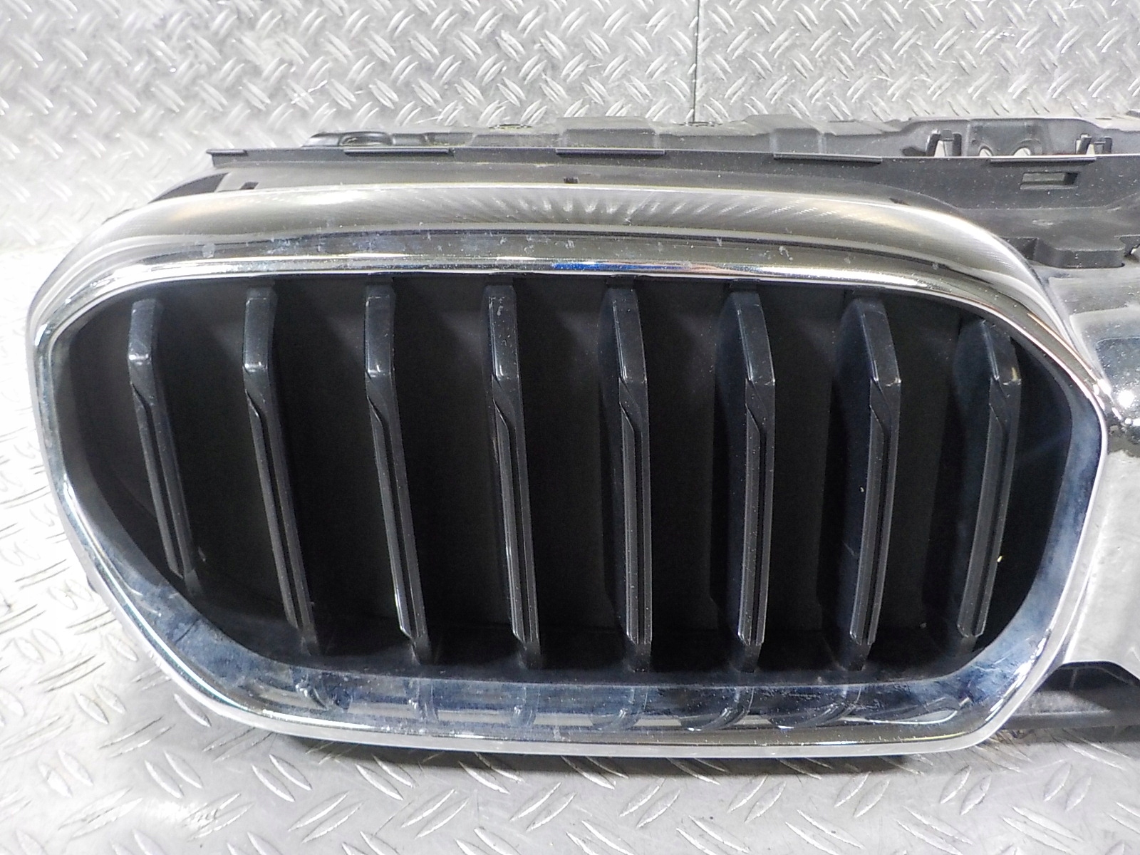 BMW 5 G30 G31 LIFT GRILL ATRAPA 114905502 Producent części BMW OE