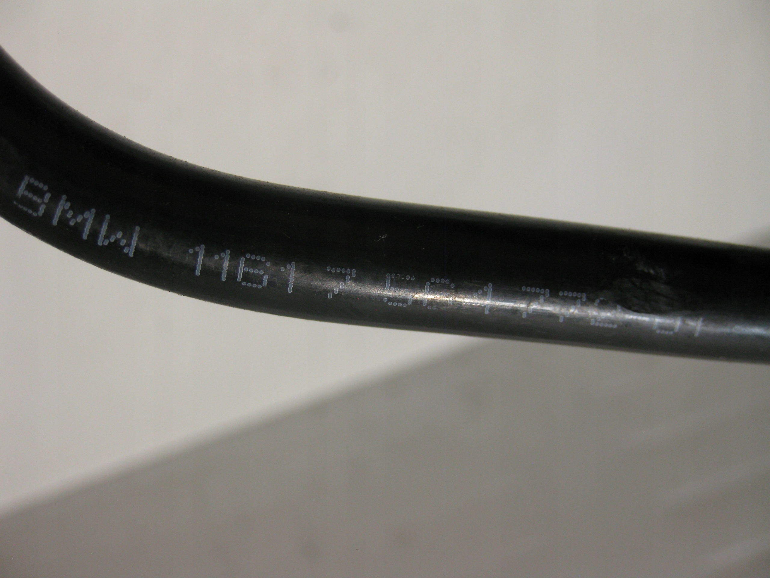 BMW E87 5D 07R wiring hose vacual 7564772
