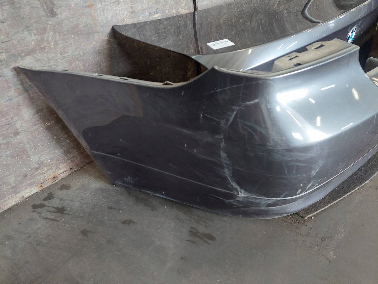 complete rear part BMW E90 320d A22/7 trunk door boot bumper lights
