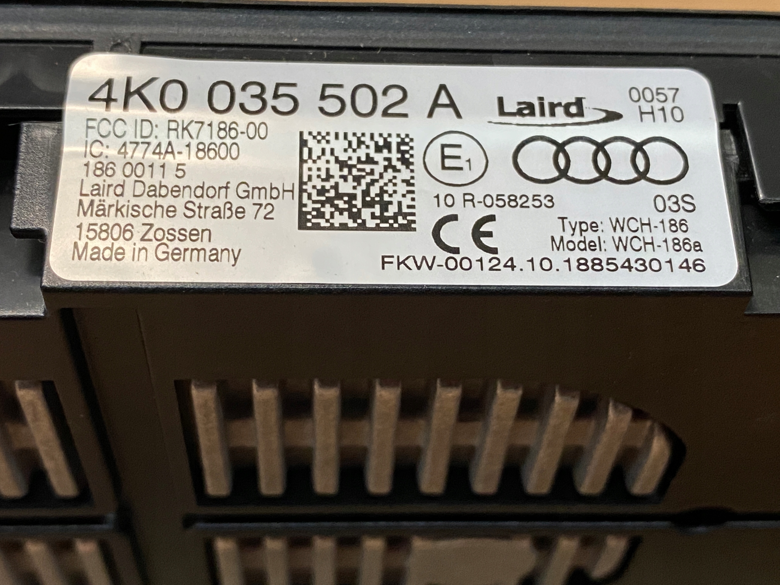 AUDI A4 A5 8W B9 A6 A7 Antenne LADOWARKA 4K0035502A