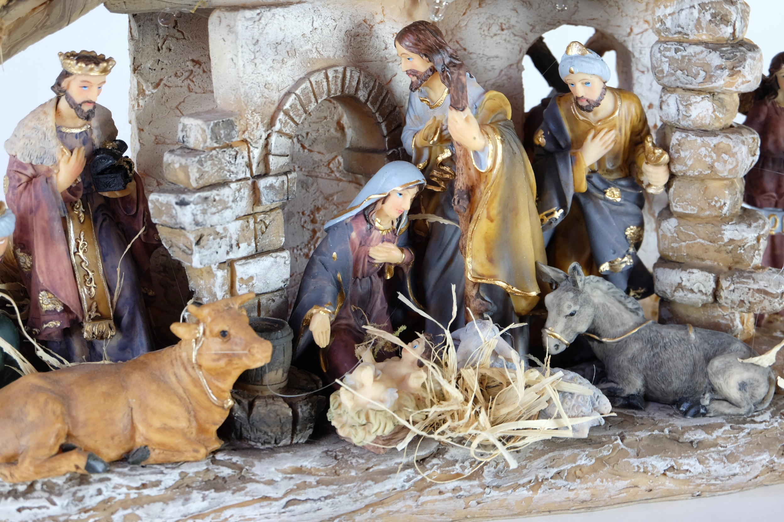 SZOPKA BOŻONARODZENIOWA STAJENKA Z FIGURKAMI LED Marka bez marki