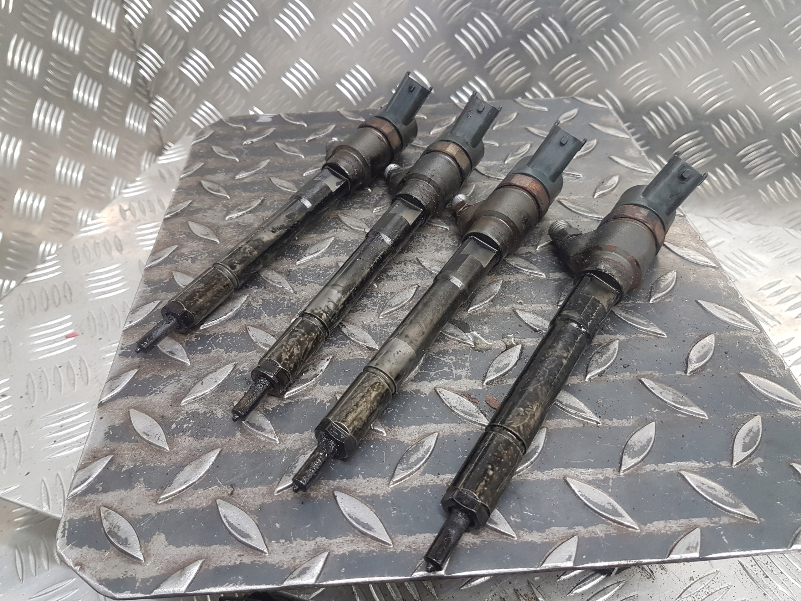 Einspritzdüse Einspritzdüse KOMPLET KIA MAGNETIS II 3380027400 0445110258