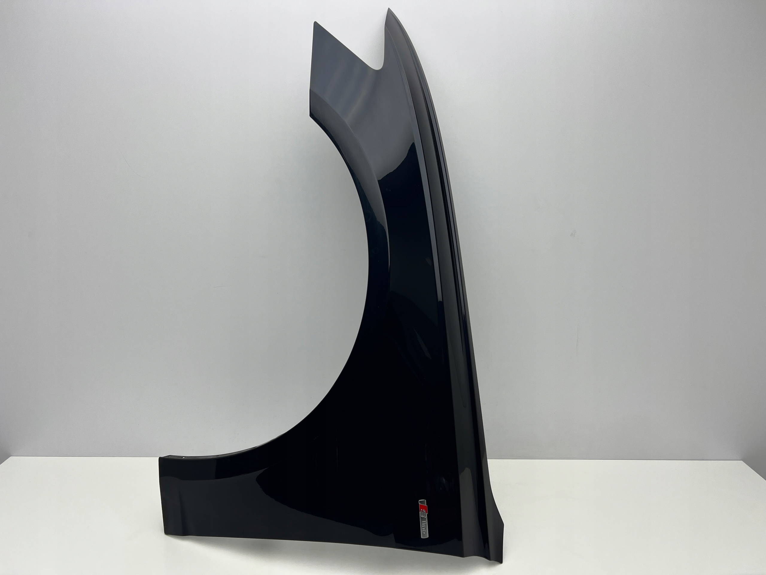 AUDI A6 C8 4K BŁOTNIK PRZEDNI LEWY PRZÓD ORYGINAŁ 18-