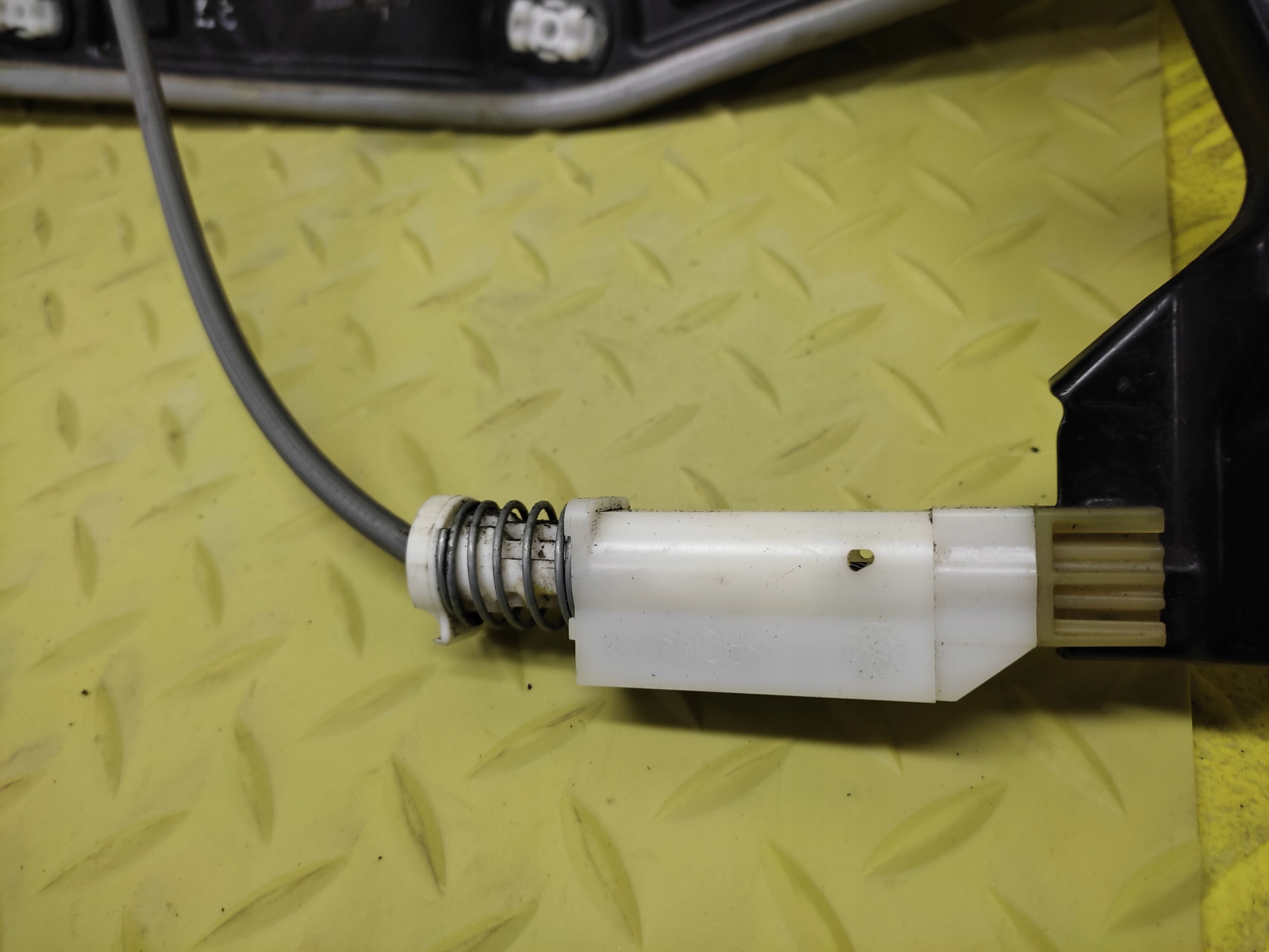 VW PASSAT CC window regulator left front