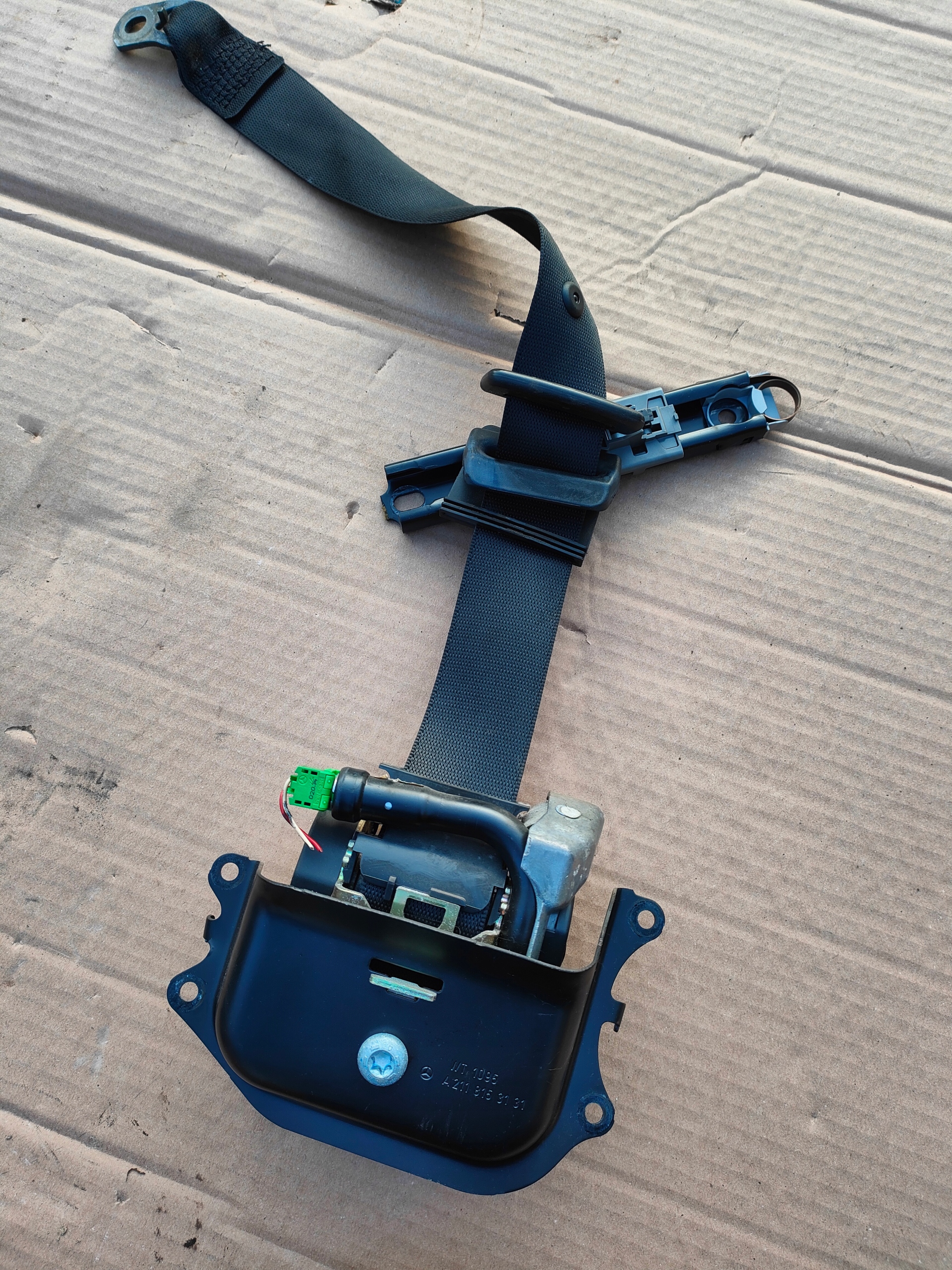 Mercedes-Benz E W211 2004 heck Seite links Gurten Sicherheits SITZ hinten