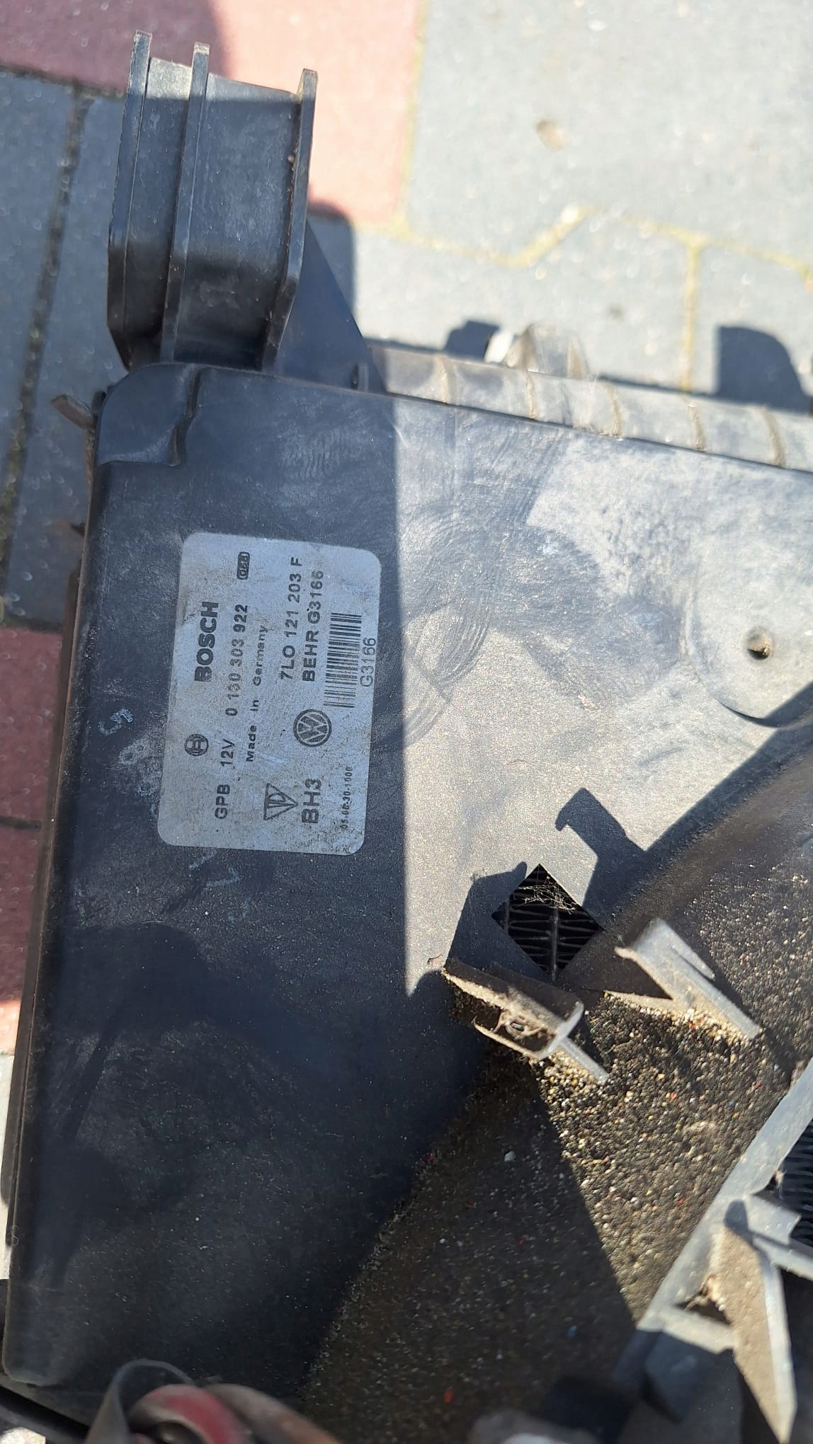 chladiče ventilátor VW TOUAREG 2,5TDI