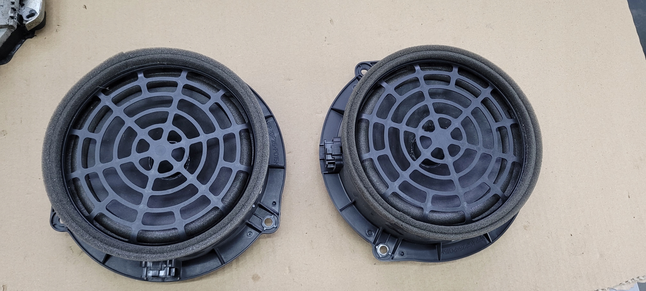 A6 C7 4G speaker door rear part left right 4G1035411