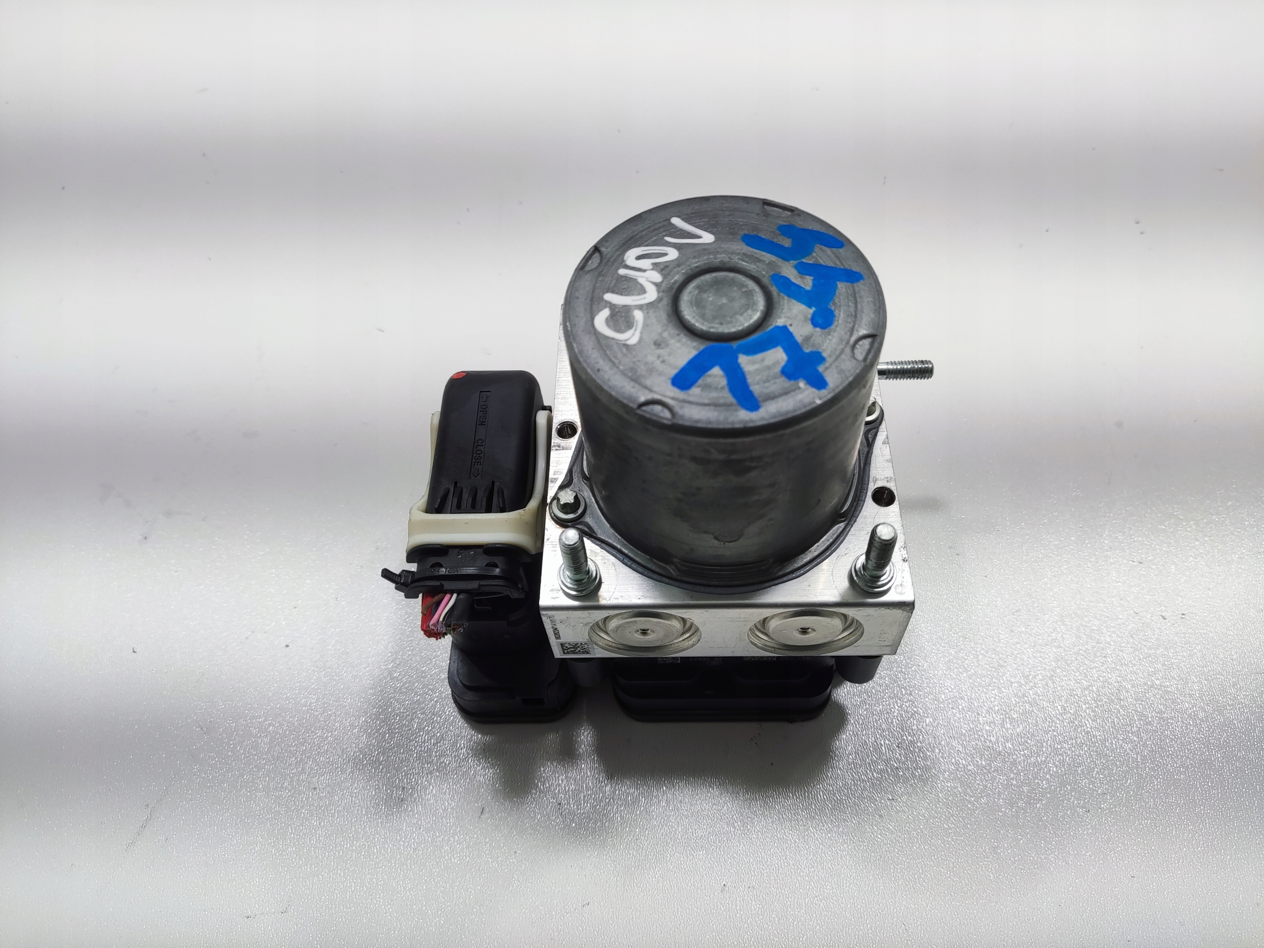 pump control unit ABS RENAULT CLIO V 2019-2024 476605713R