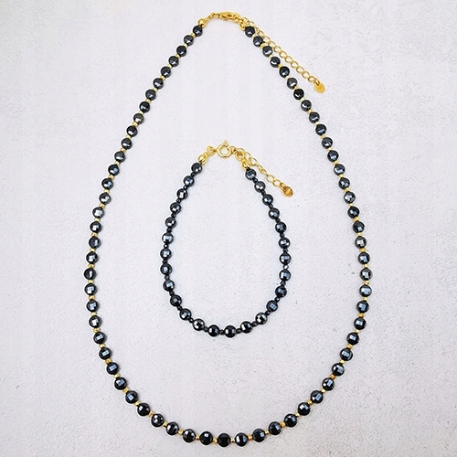 Jemný komplet spinelů