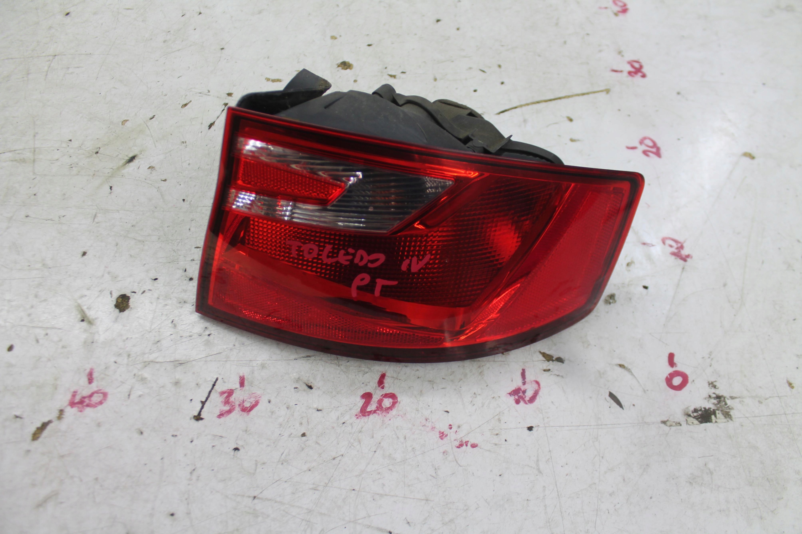 light right rear part rear 6JH945096B TOLEDO IV RAPID 12-15