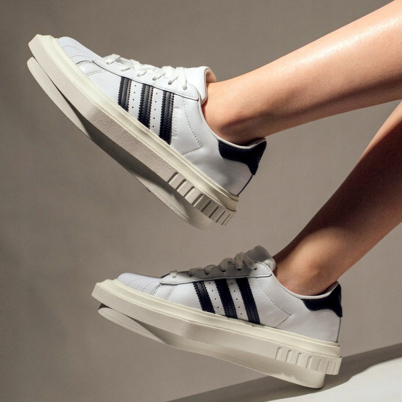 ADIDAS-IVY-PARK-SUPER-SLEEK-