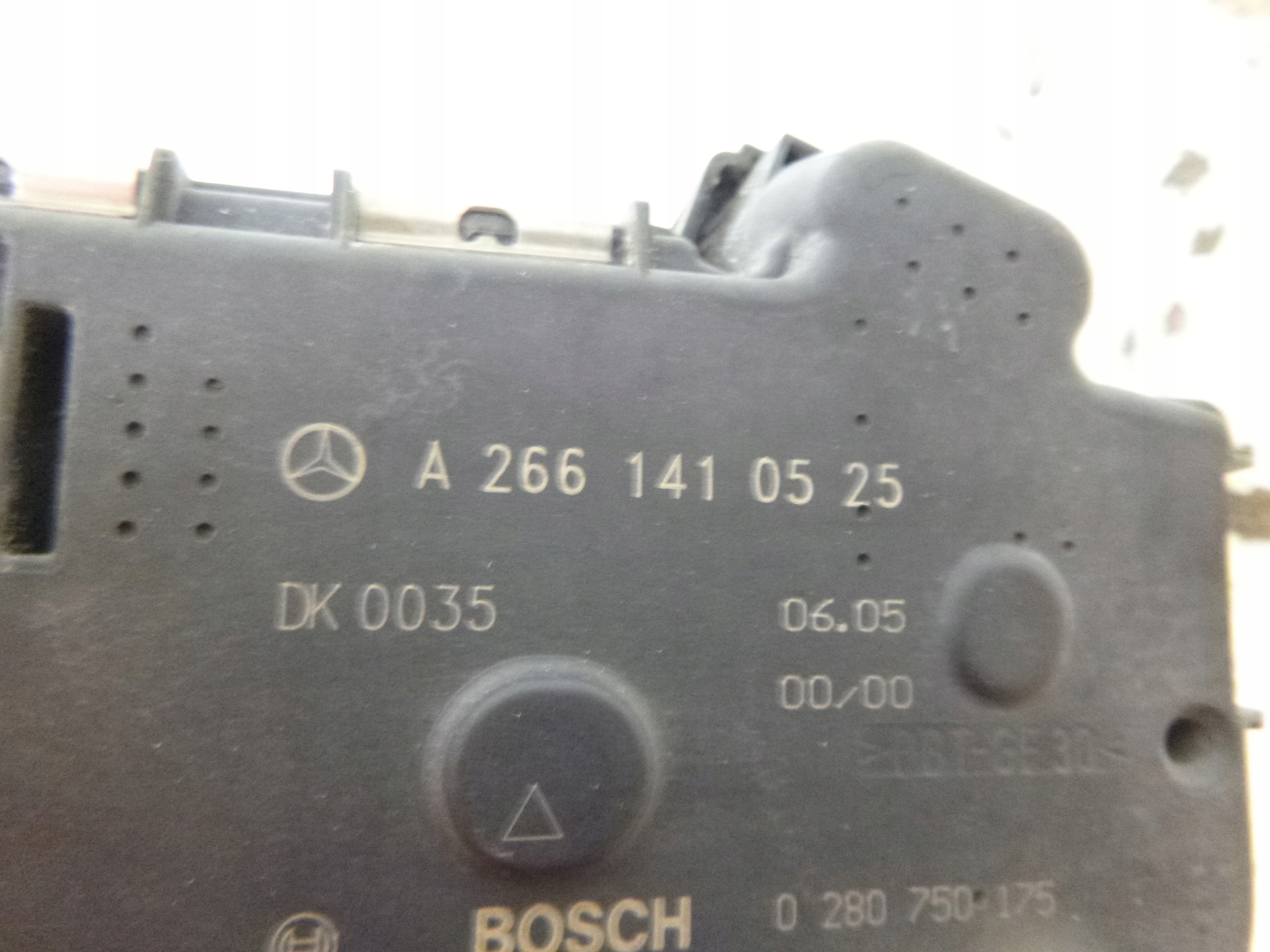 Valvola a farfalla Mercedes W169 1.5 2005r. A2661410525