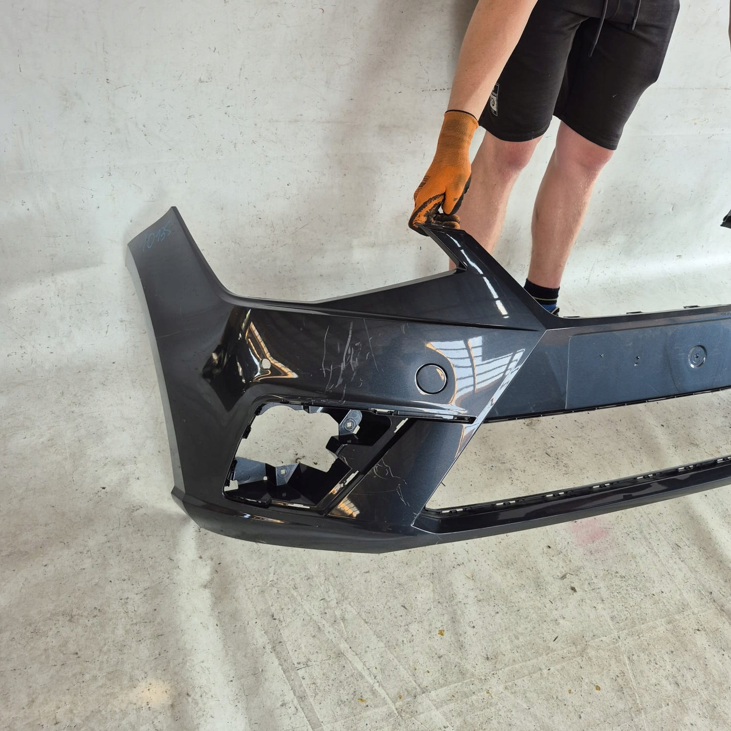 SEAT IBIZA V 6F0 17- bumper front front PDC 6F0807221D B.LADNY