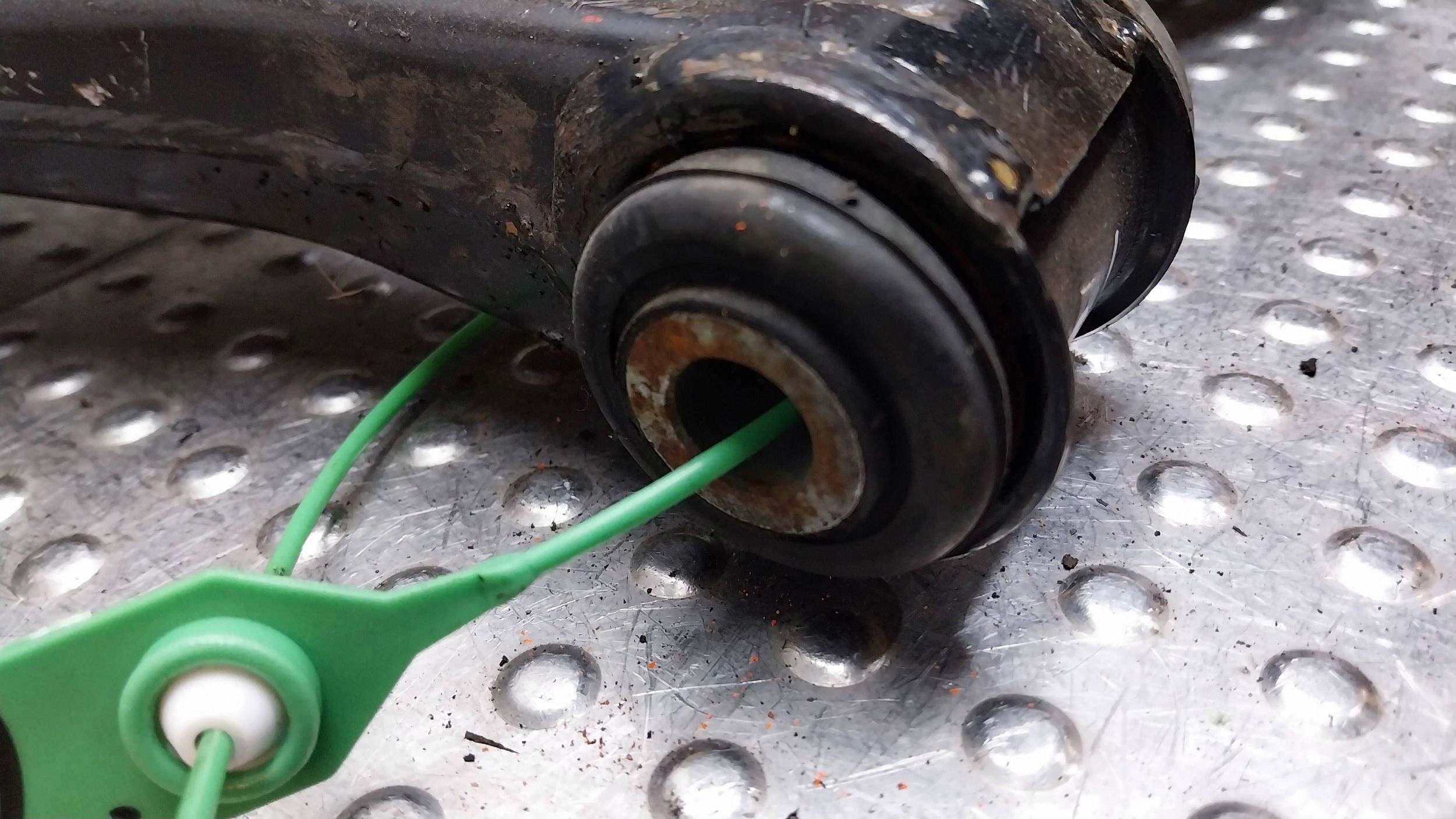 Querlenker links vorne BV61-3A262-AAA FORD C-MAX MK2 FOCUS MK3