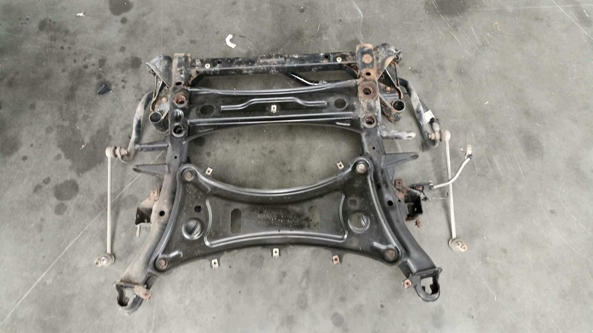 BMW X3 F25 sider axle beam front 6787915