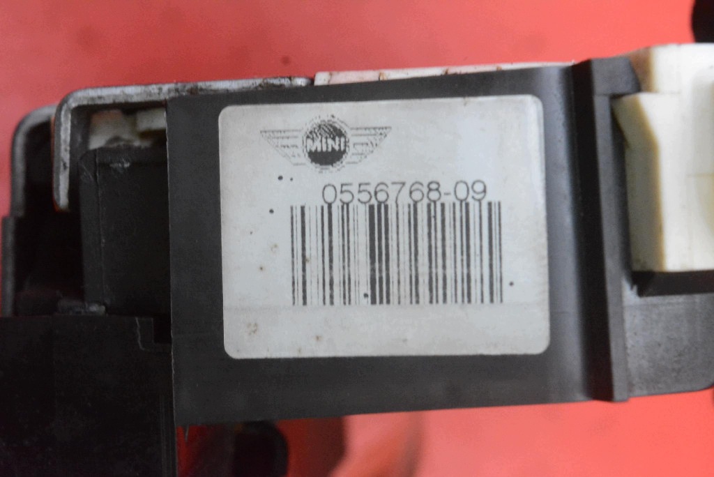 lock door left front front EU 0556768-09 MINI COOPER ONE R56 HB 06-15