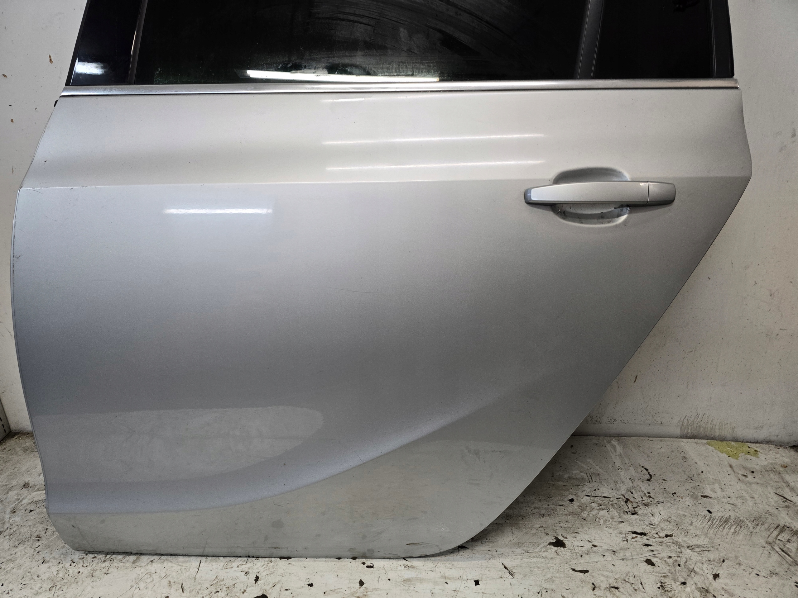 OPEL ZAFIRA C door left rear. left rear part Z176
