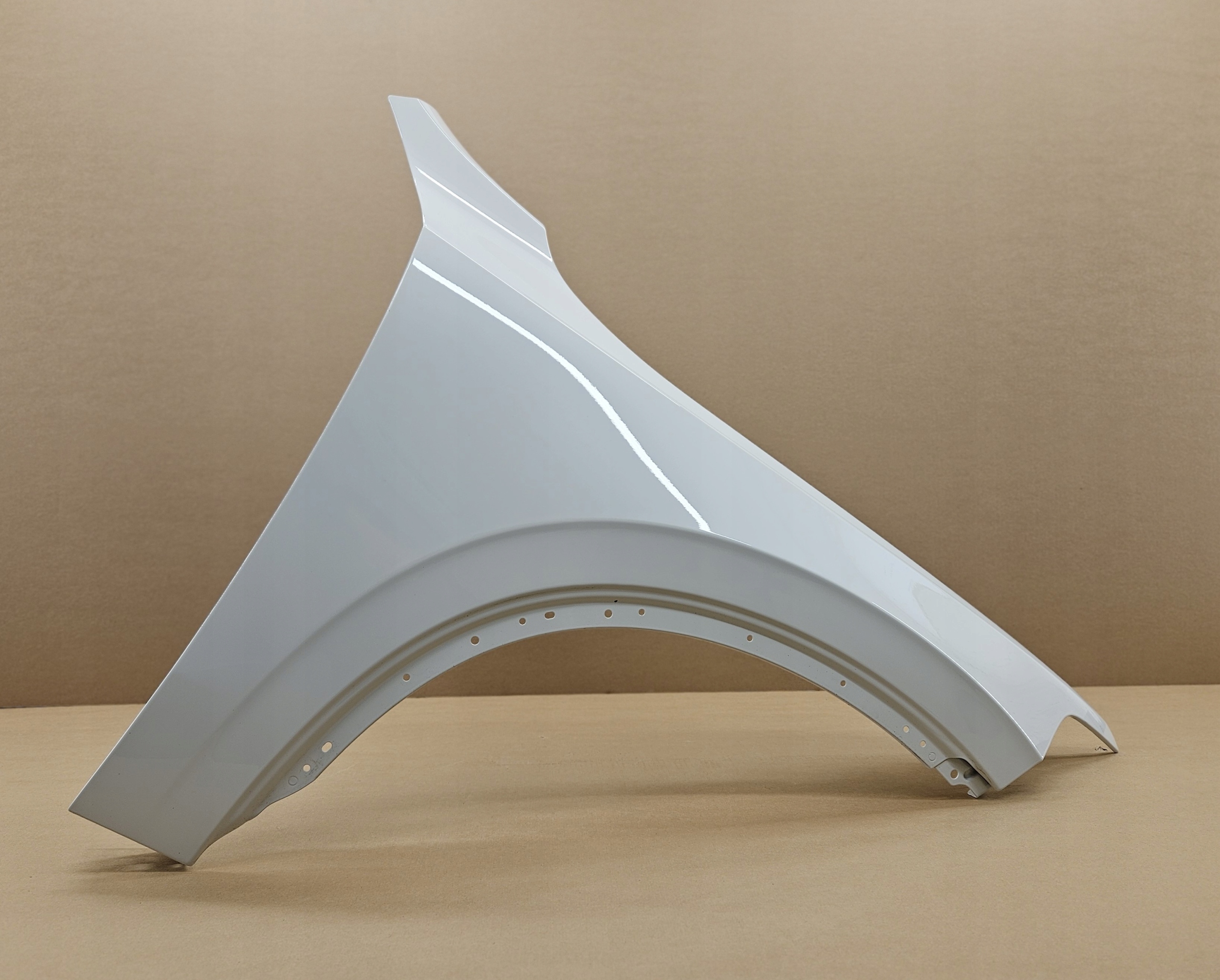 right front fender front VOLVO XC90 colour 614 ICE WHITE SOLID