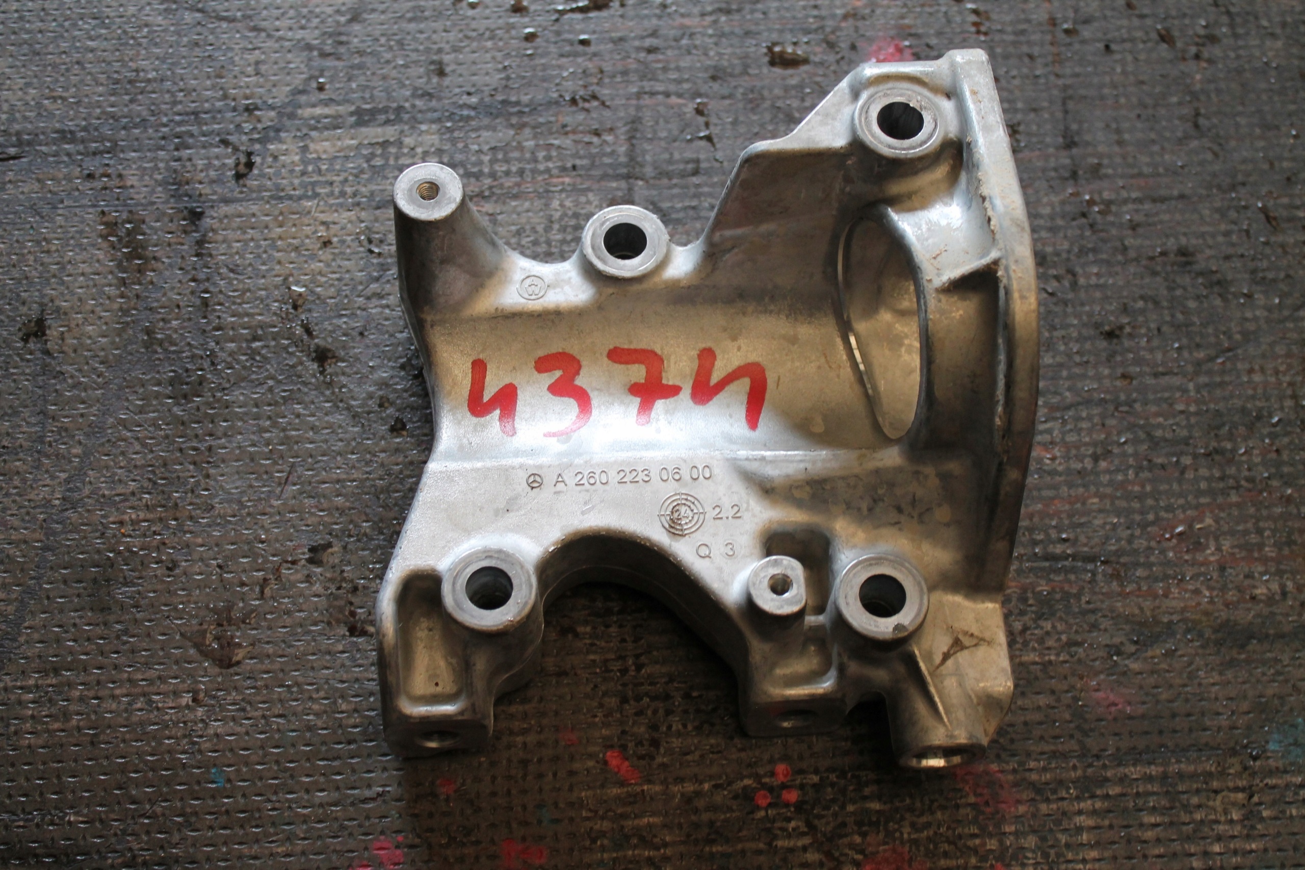 4374. holder engine mount MERCEDES A2602230600