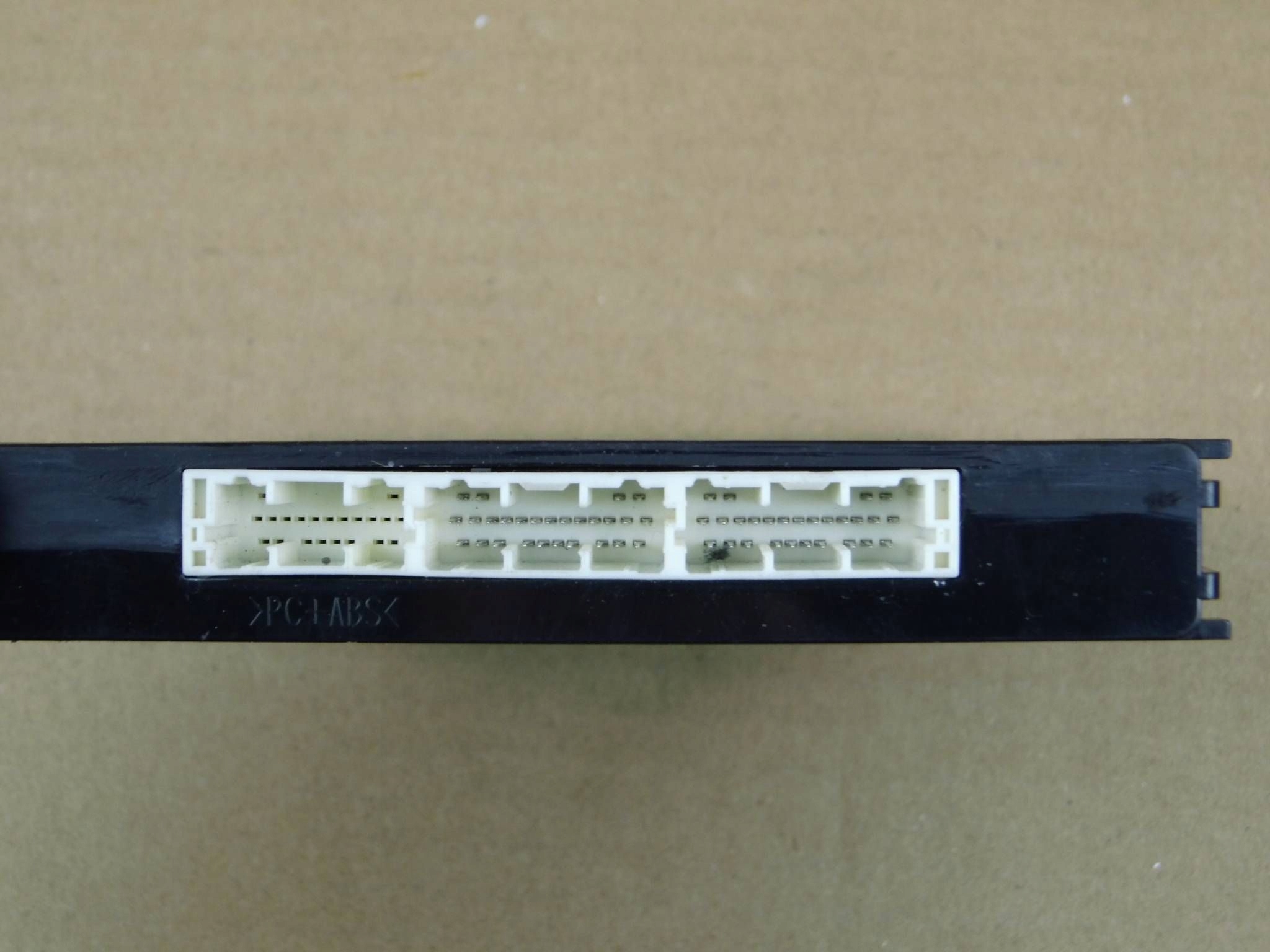 Toyota RAV4 V module computer control unit SMARTKEY 89990-42371