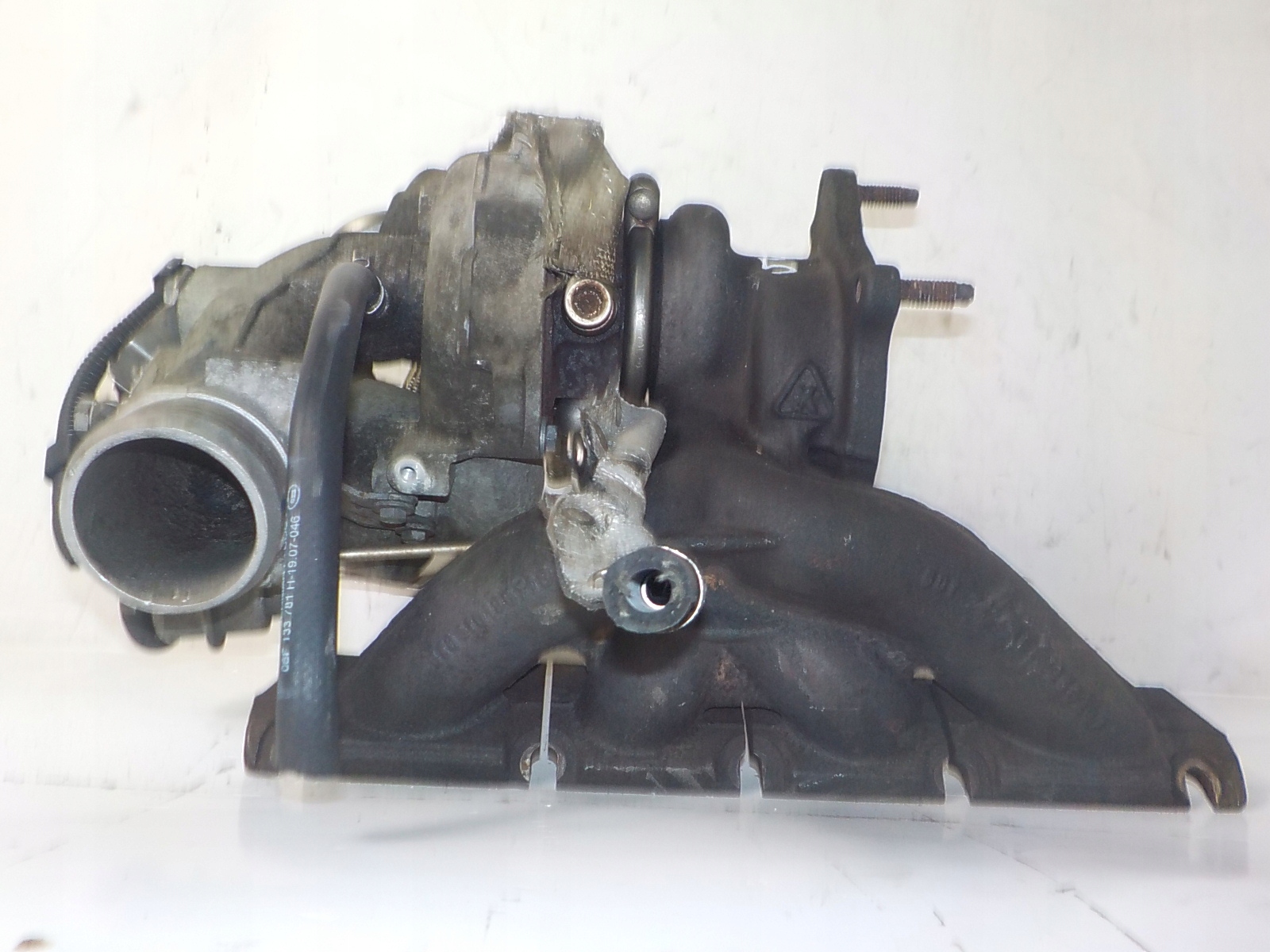 AUDI A4 B7 2.0 TFSI Turbolader TURBINA 06D145701E