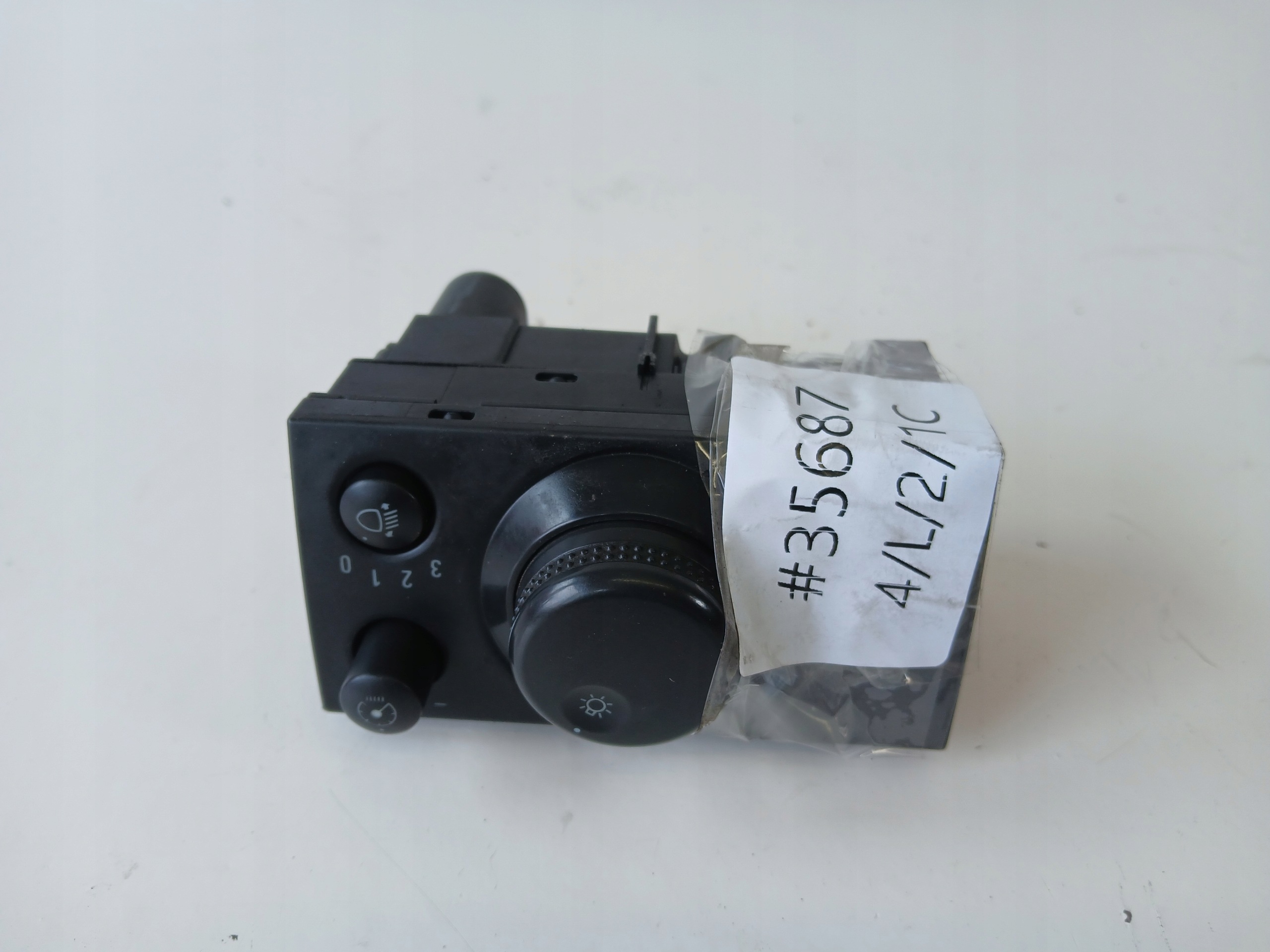 OPEL VECTRA C SIGNUM light switch 13229538