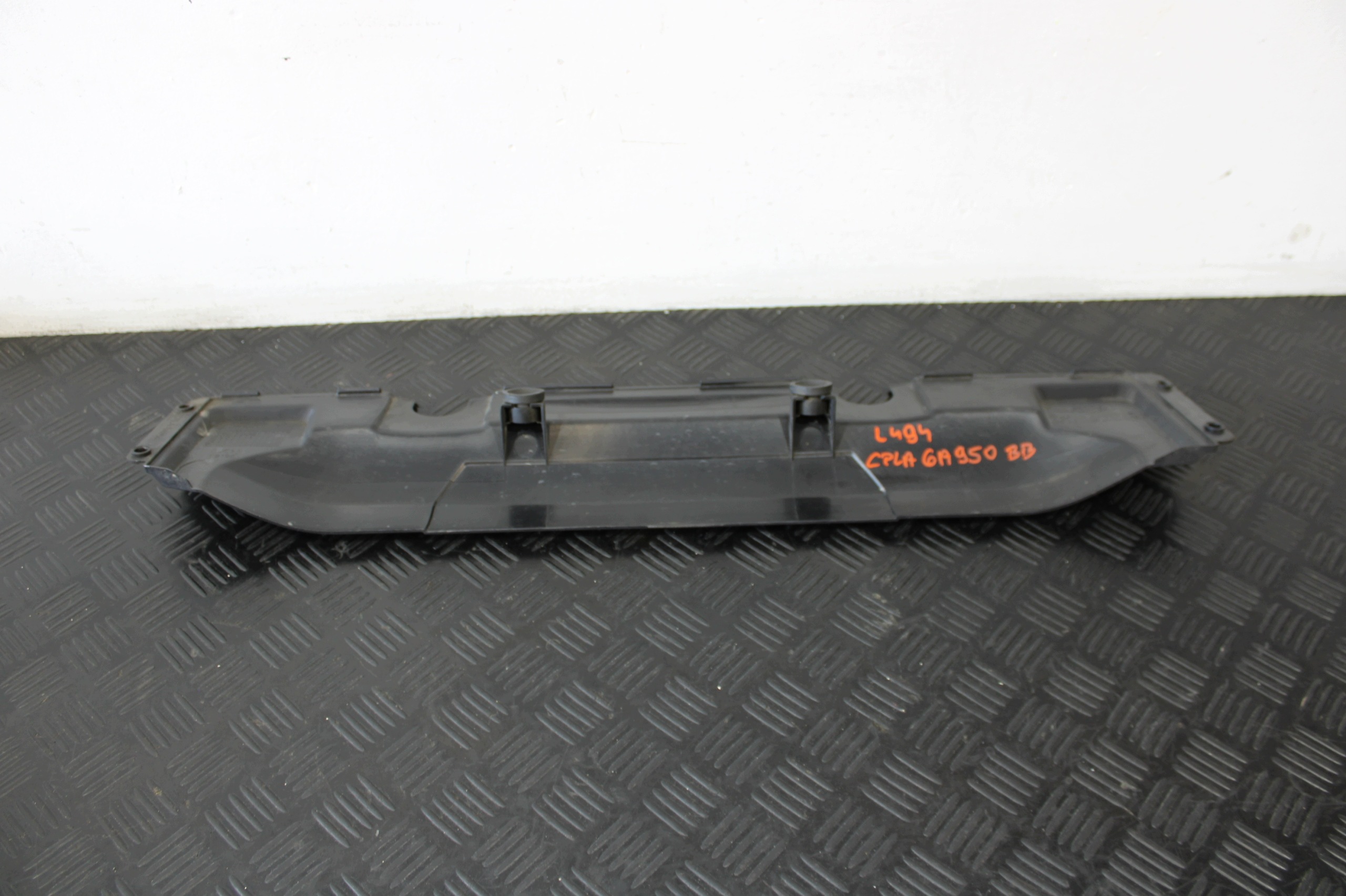cover for support panel for radiators CPLA-6A950-BB LAND RANGE ROVER SPORT II 2 L494