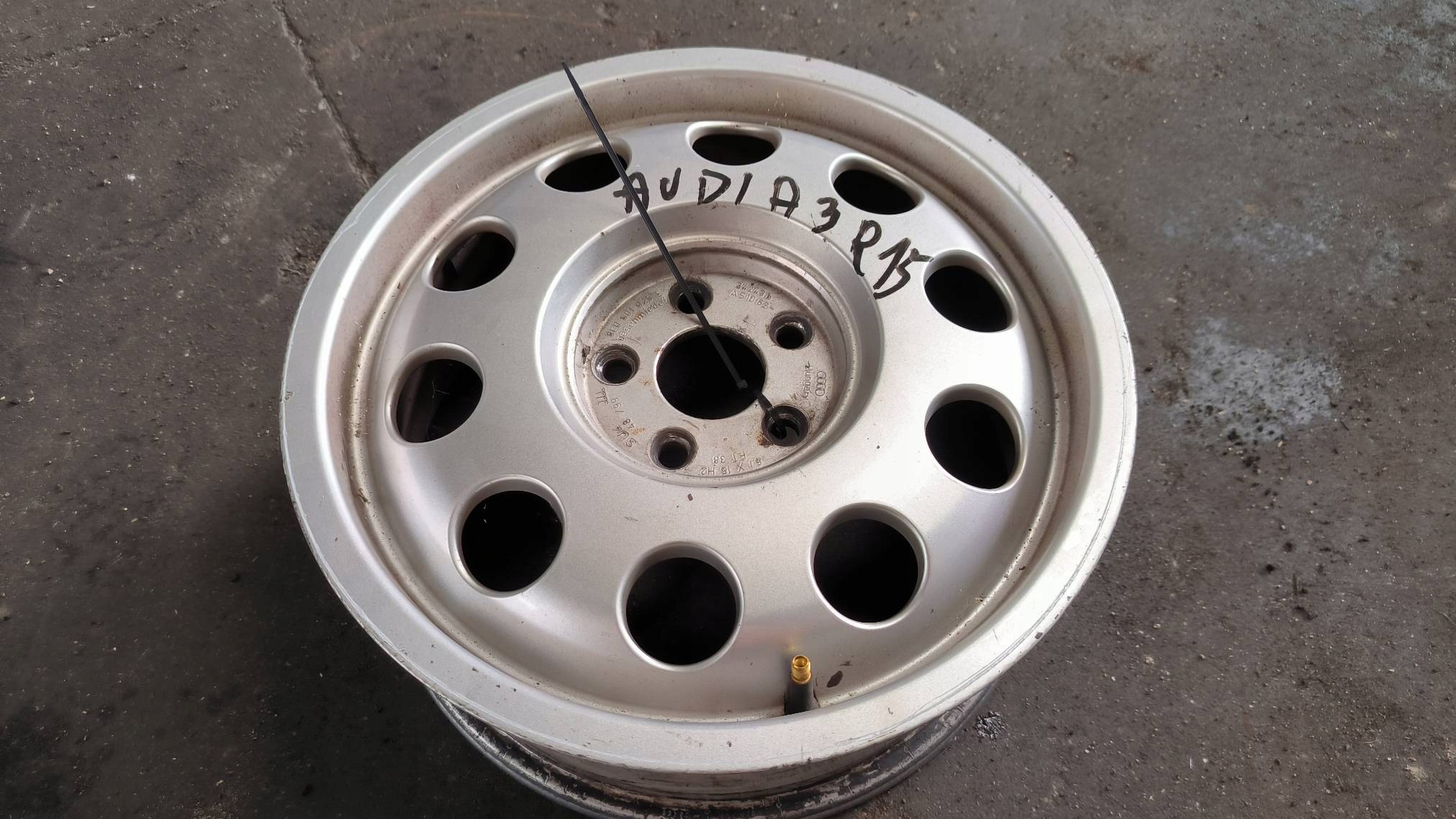 disk hliníkový 15'' 5X100 8L0601025E AUDI A3 8L