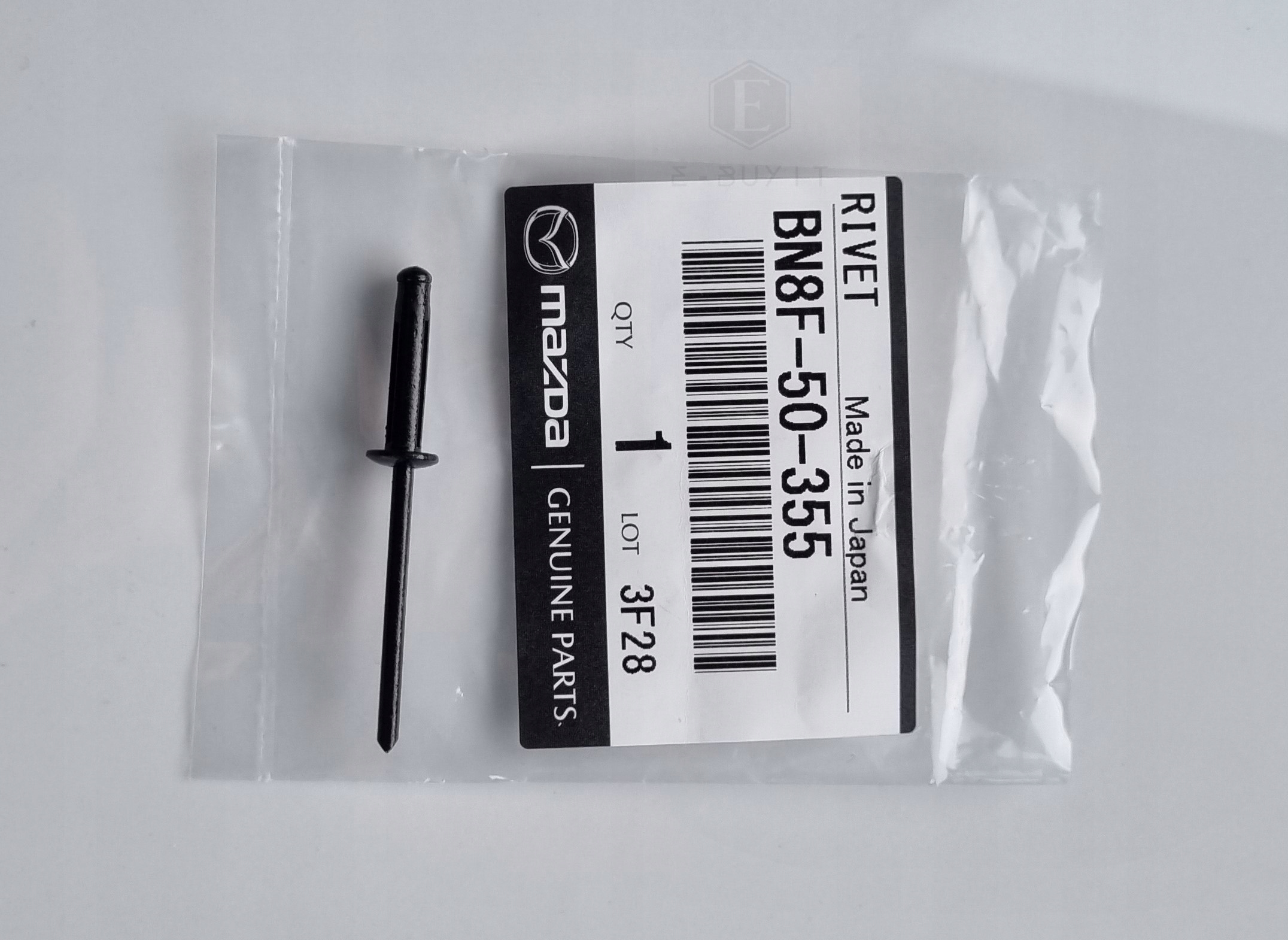 Заклепка бампера решітки радіатора Mazda CX-5 Bn8f50355 Чорний x15