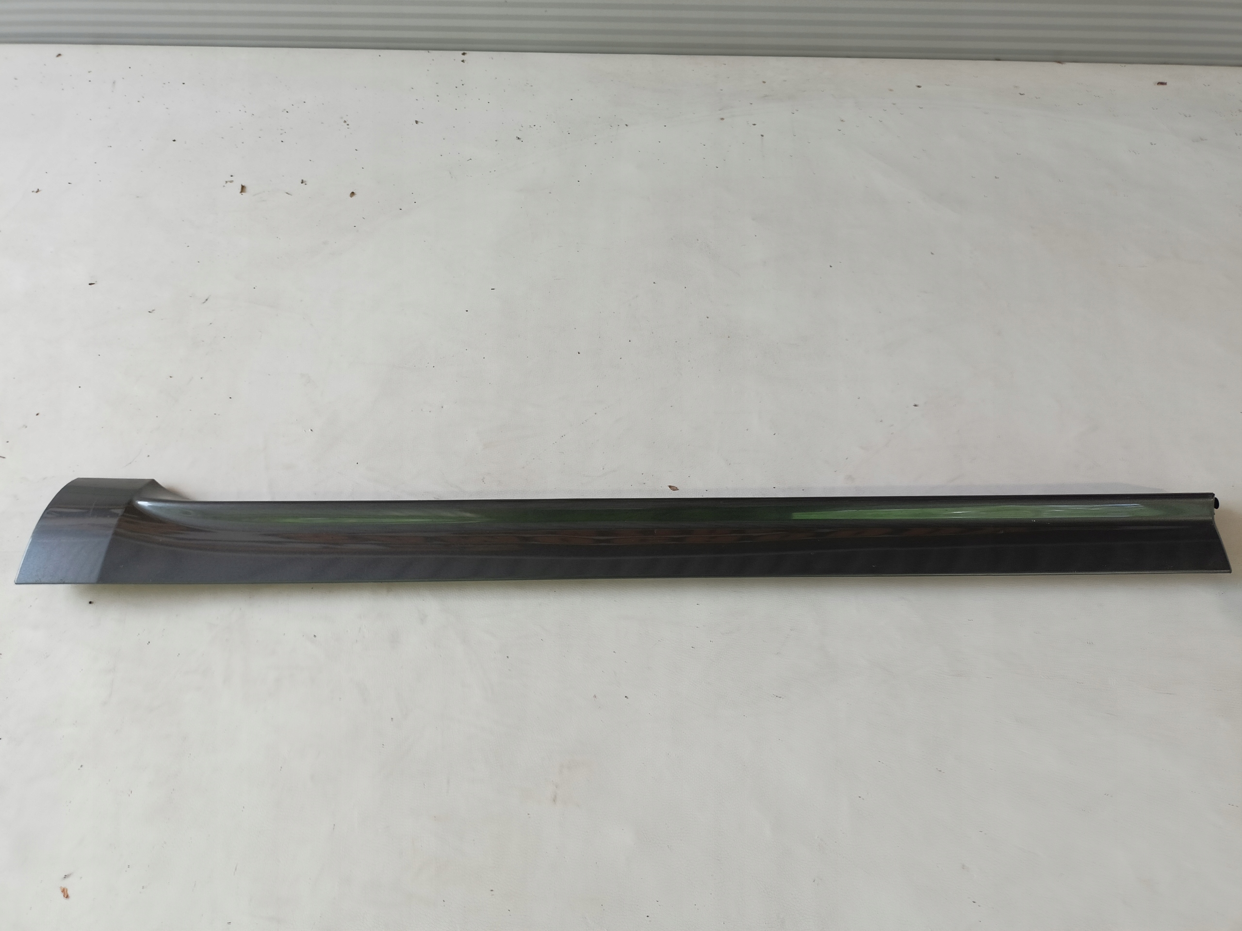 Volkswagen Sharan 7n moulding door left rear part