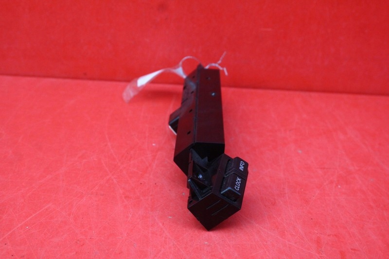 display CC33A MAZDA 5 1 a CR 05-08