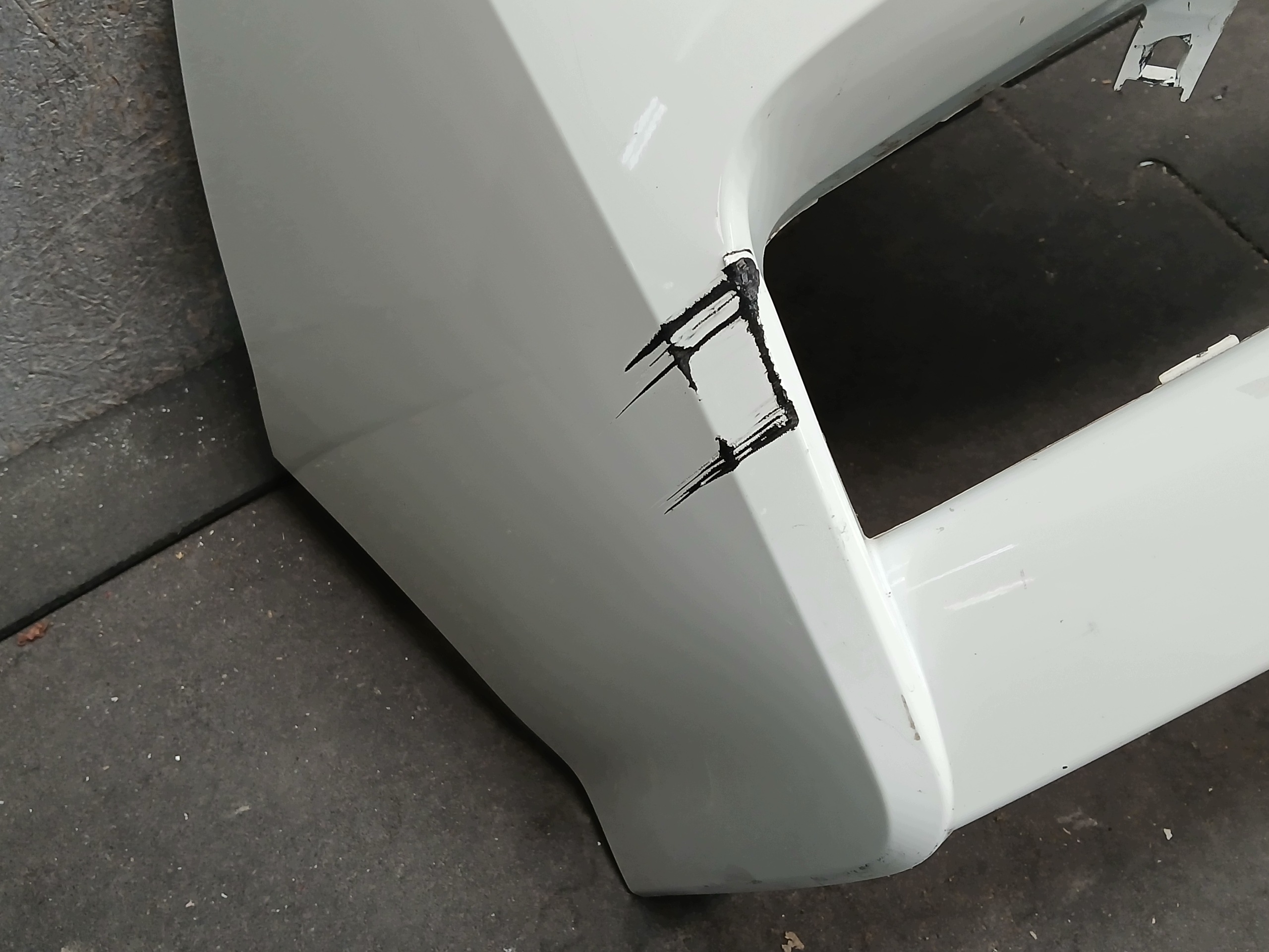 bumper front NISSAN LEAF II 2 17