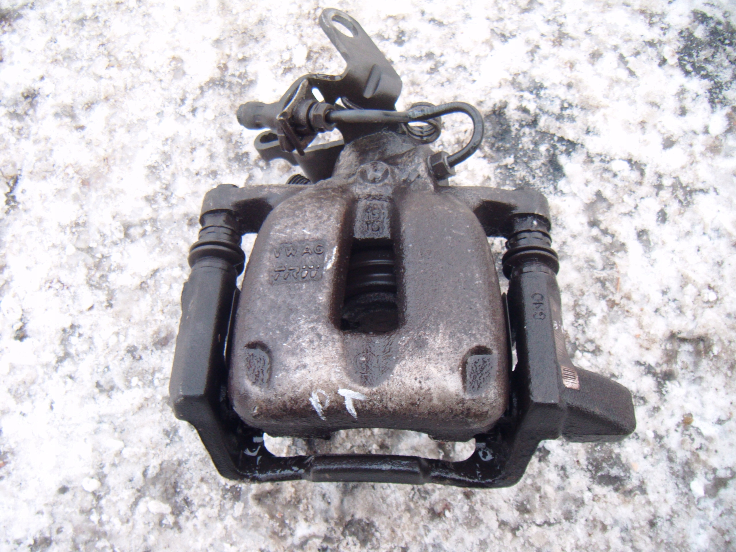 VW TOURAN I 2.0 TDI LIFT 2006-2010 ZACISK HAMULCOWY PRAWY TYŁ