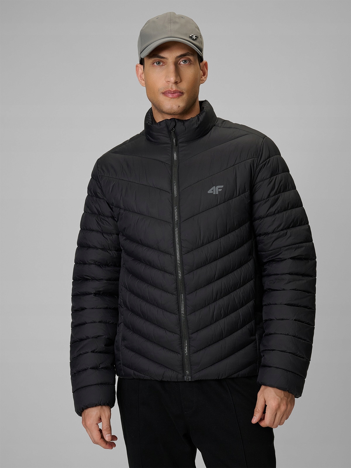 4F Pánská Černá Zateplená Bunda Regular Lehká Hydrofobní XL