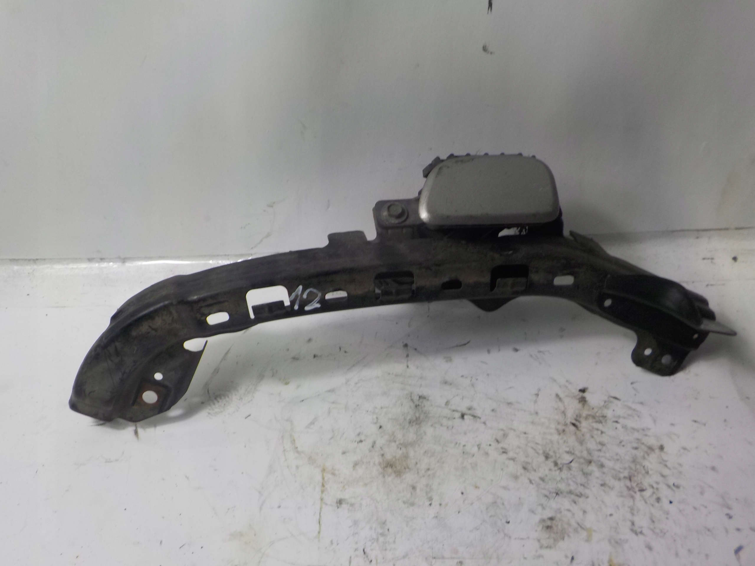 SUBARU FORESTER II SG LIFT moulding below LAMPE left