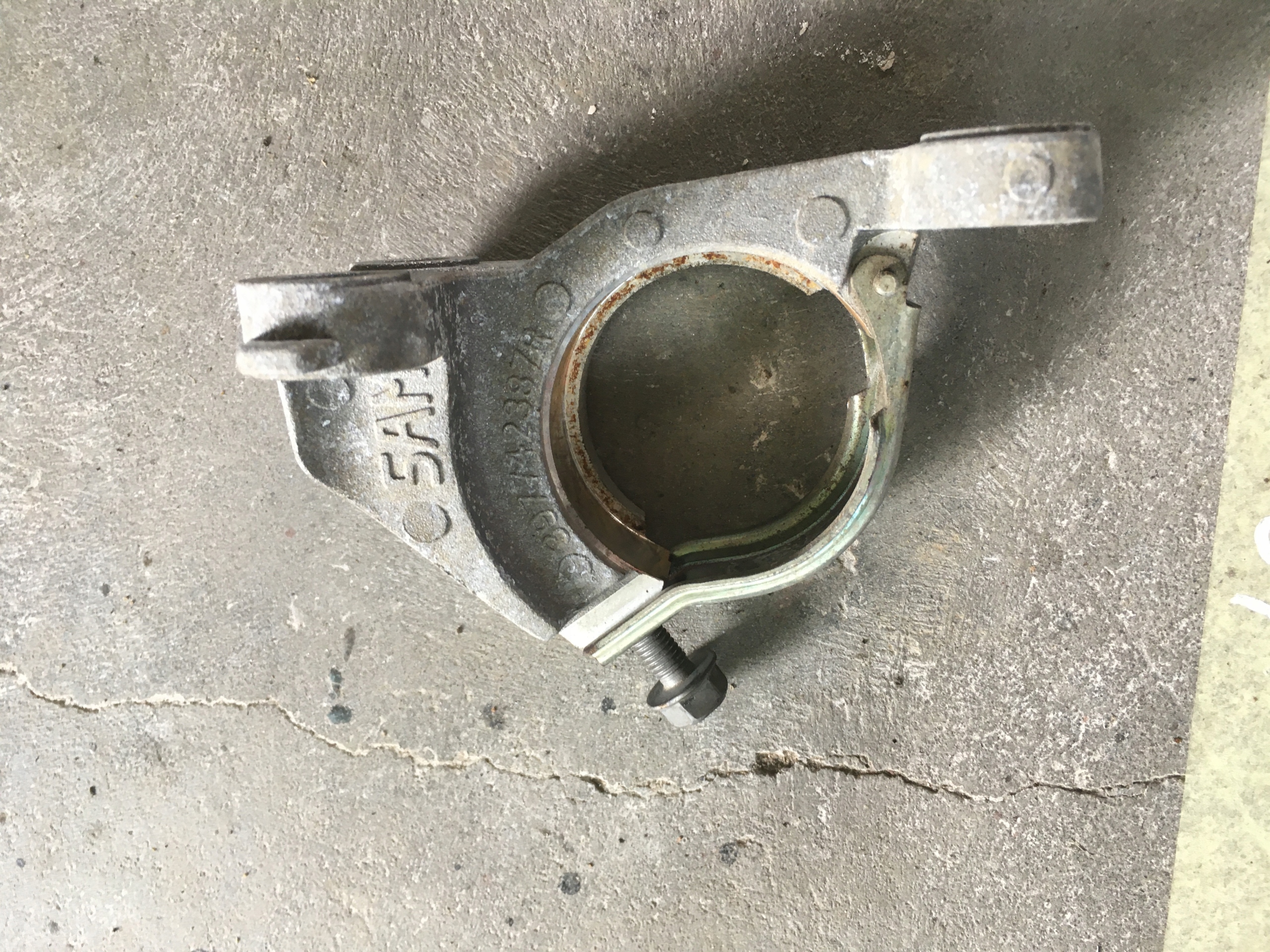 ZOE KANGOO MOCOWANIE WSPORNIK 397742387R