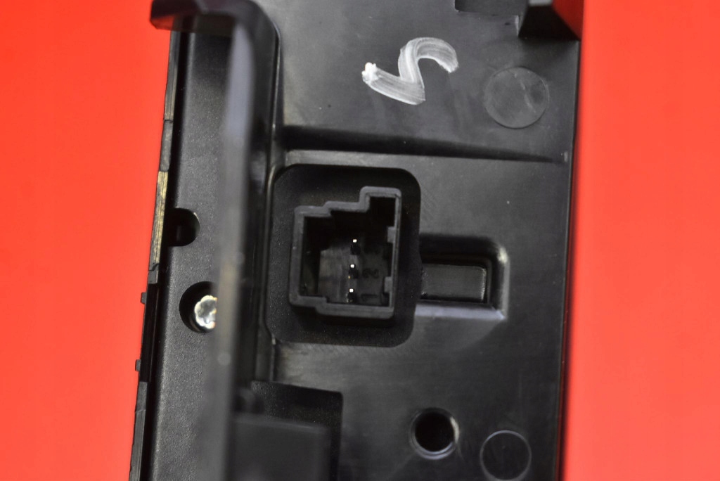 control panel of the window EU A2049055402 TESLA MODEL X 90D 15-21
