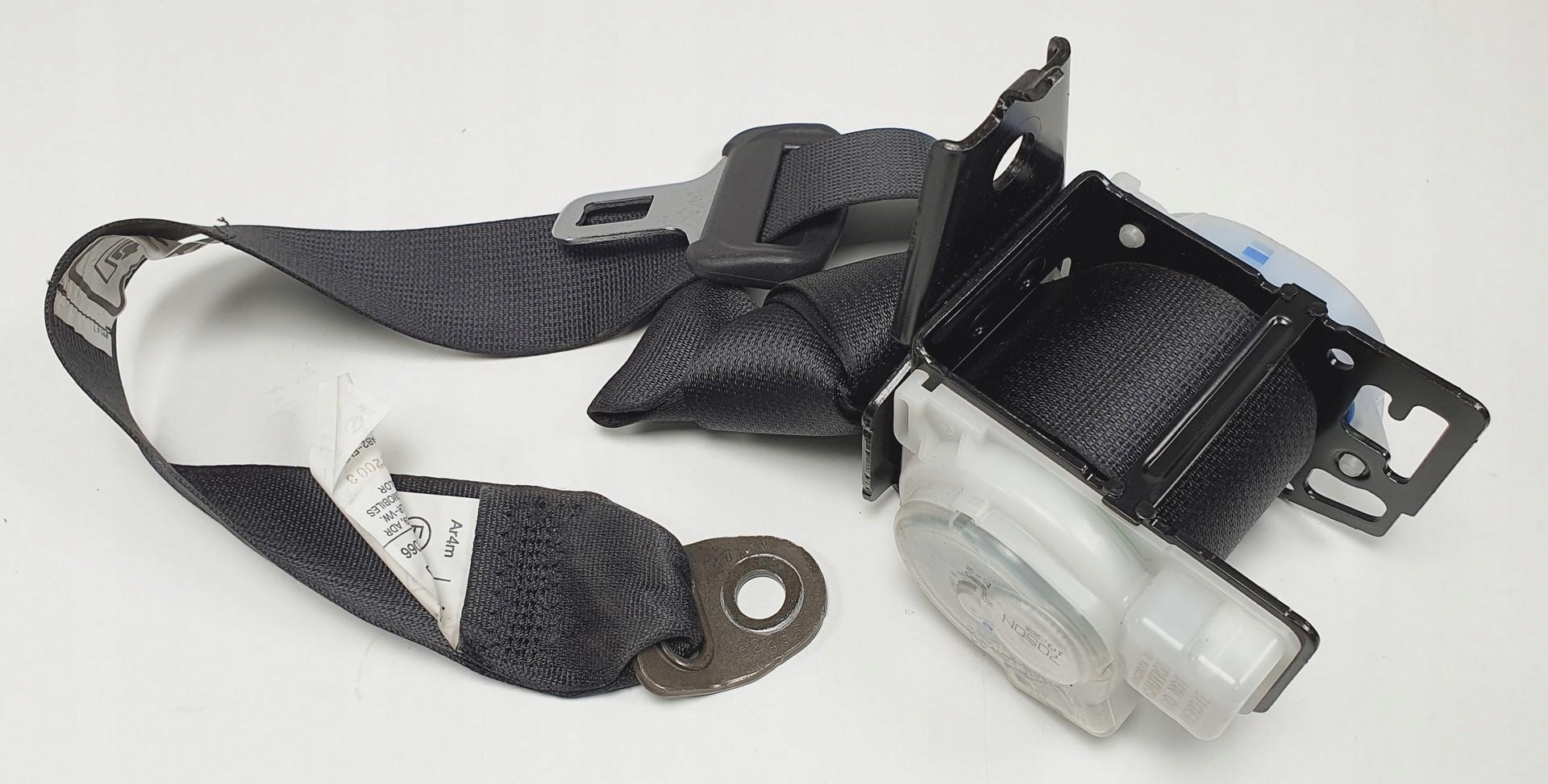 ремень безопасности mazda