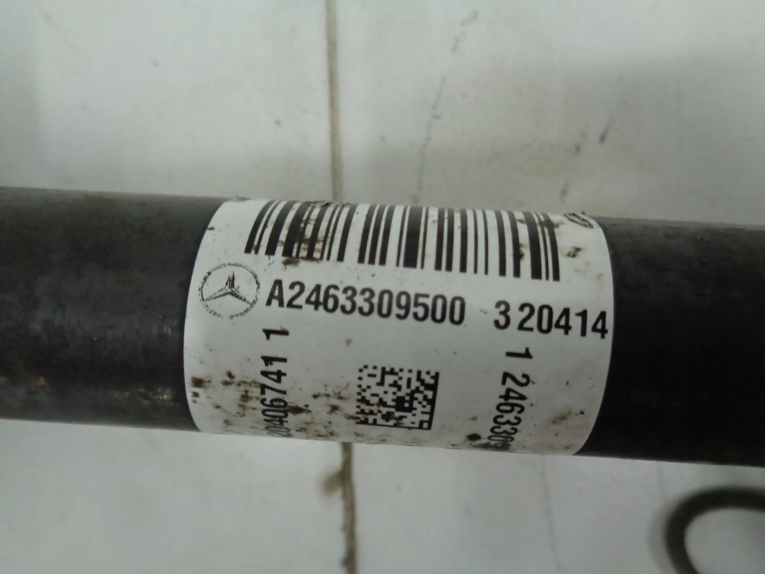 MERCEDES GLA W156 X156 4MATIC semi-axis right front A2463309500