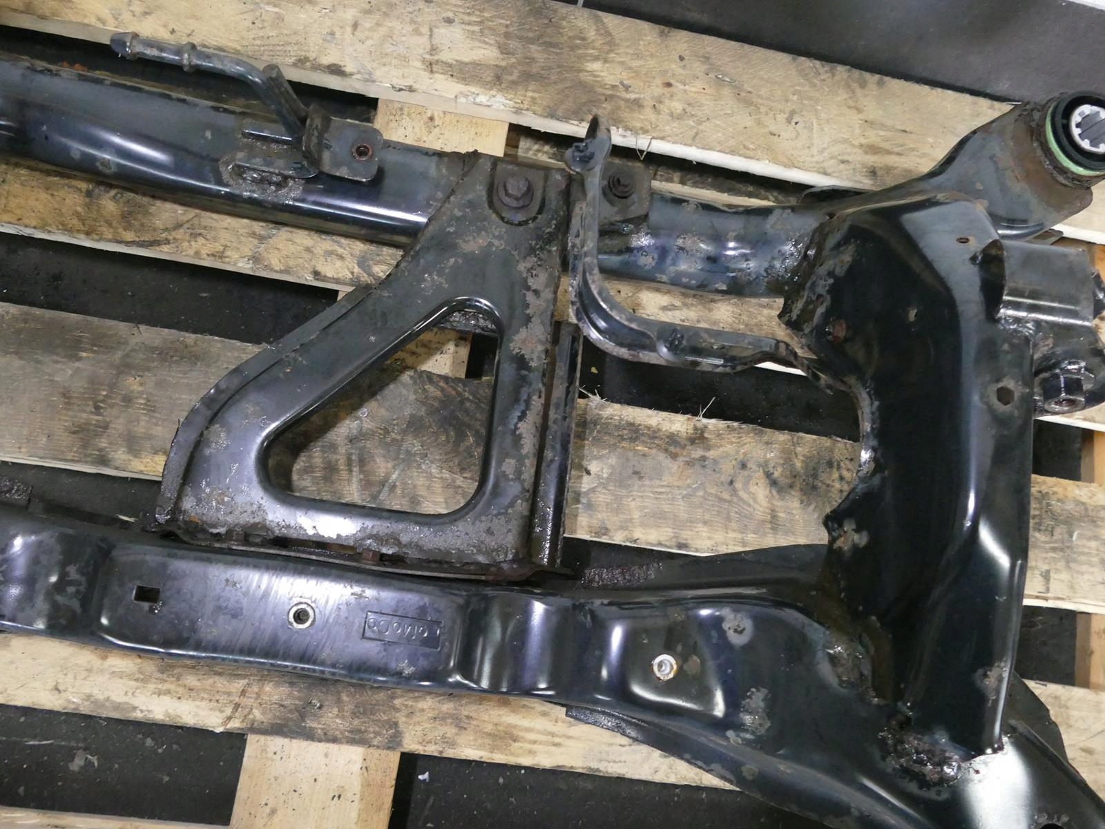 VOLVO XC60 I LIFT 2.0 D4 2WD FWD SANKI WÓZEK KOŁYSKA BELKA TYŁ Numery katalogowe zamienników 3446367