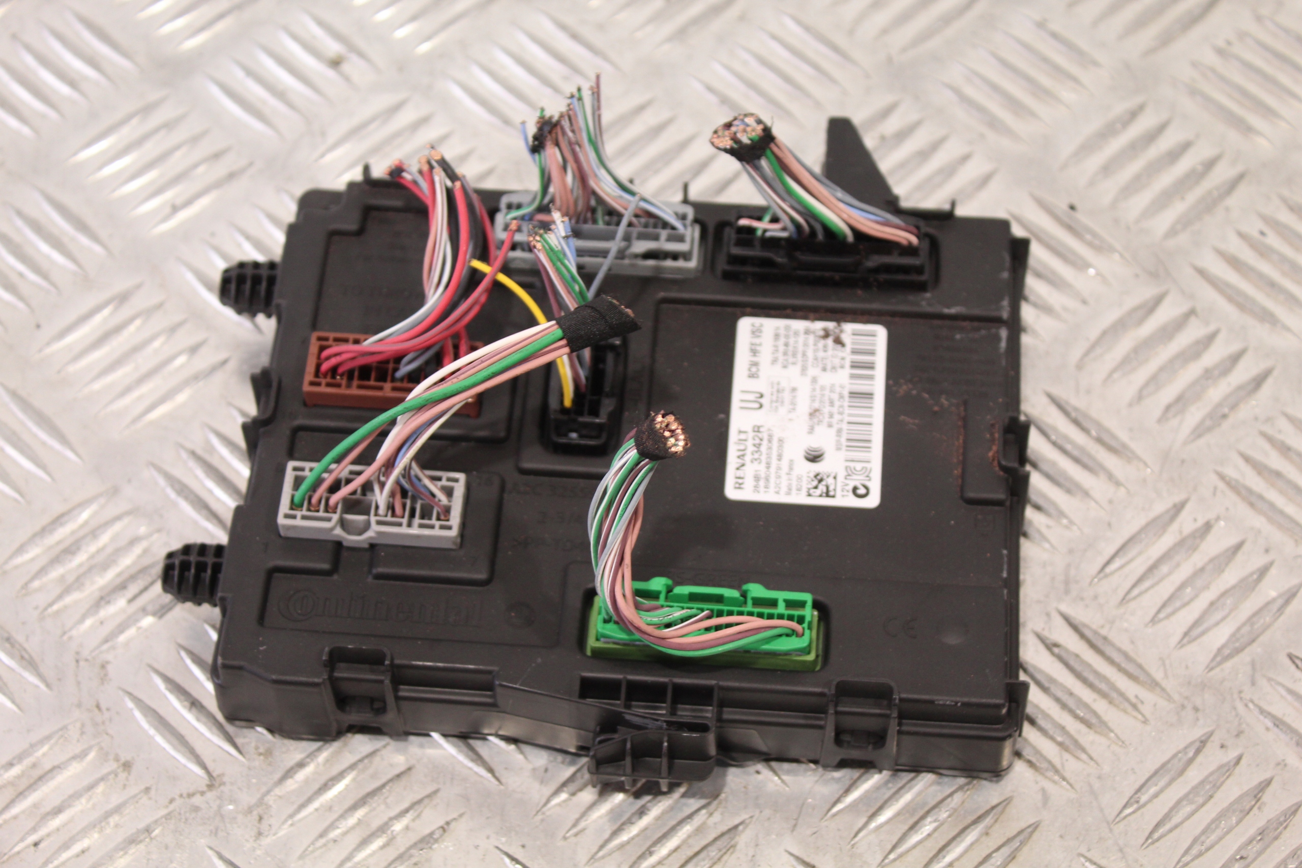 module unité de commande électronique uce BCM KADJAR LIFT 284B13342R
