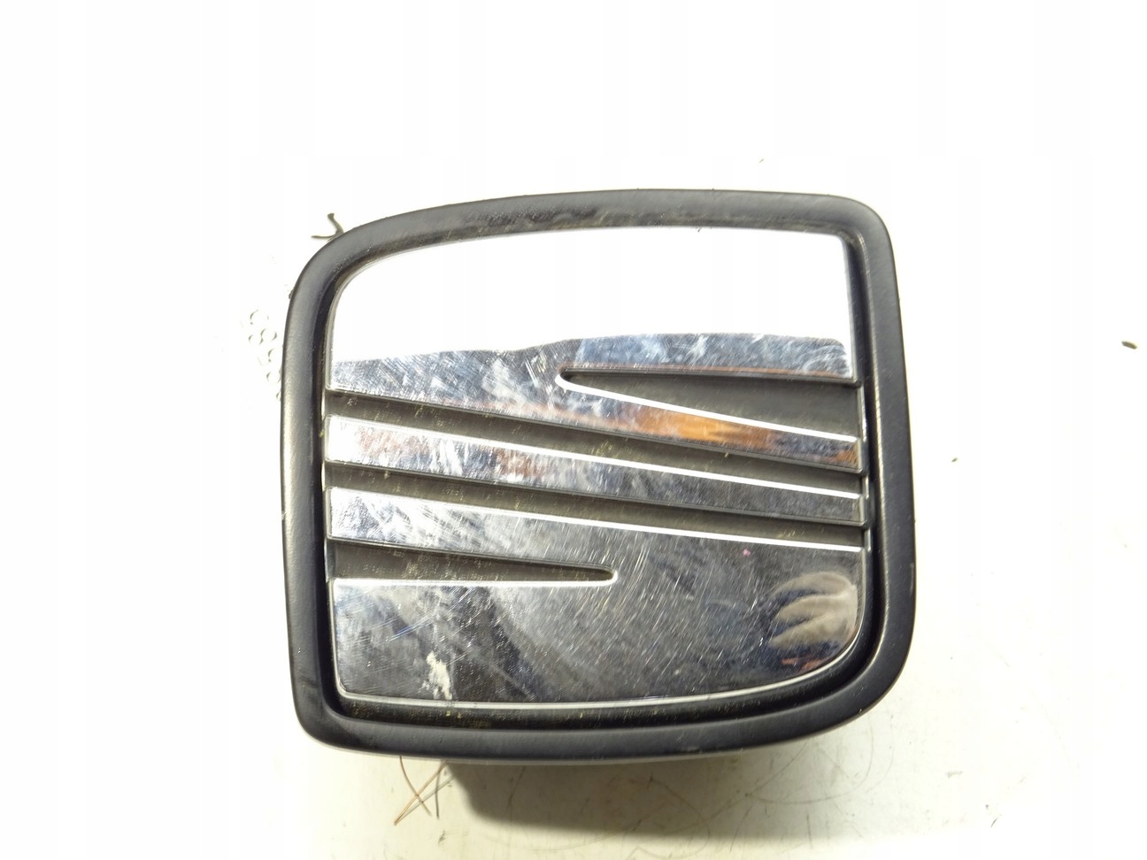 KLAMKA TYLNEJ KLAPY SEAT CORDOBA SEDAN 93-02