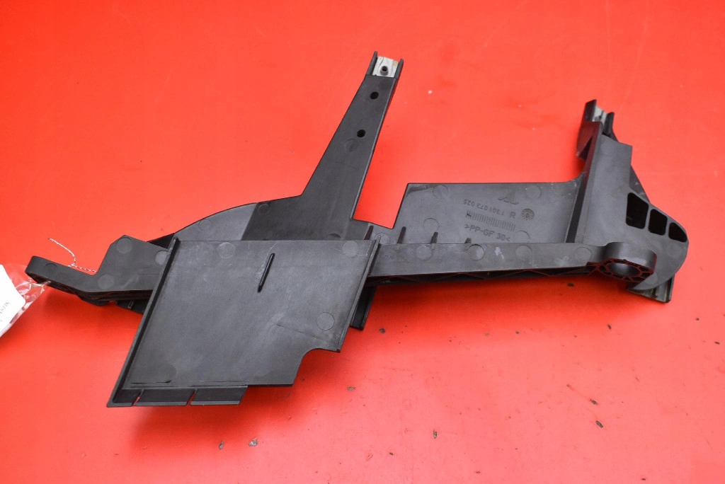 bumper bracket right front 1301073025 BMW X3 E83 LIFT 06-10
