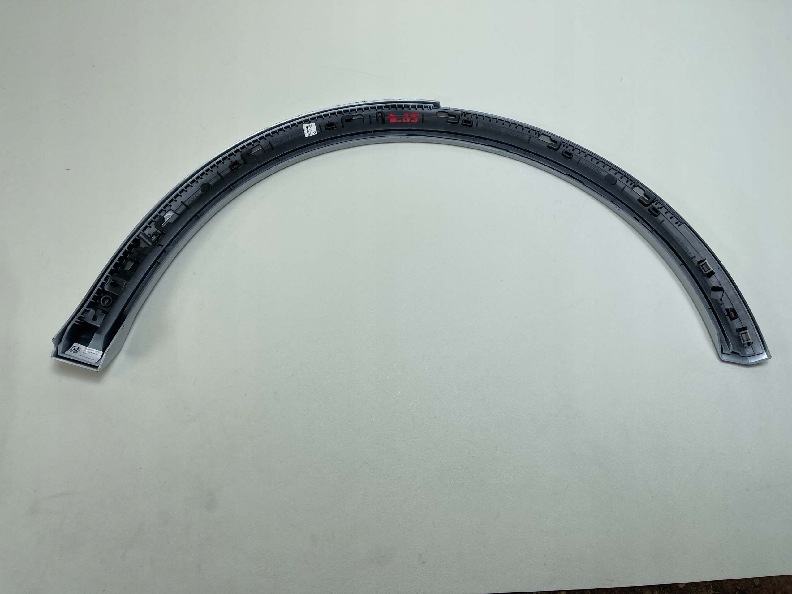 L35 AUDI Q2 81A modanatura parafango Destro posteriore 81A853818A